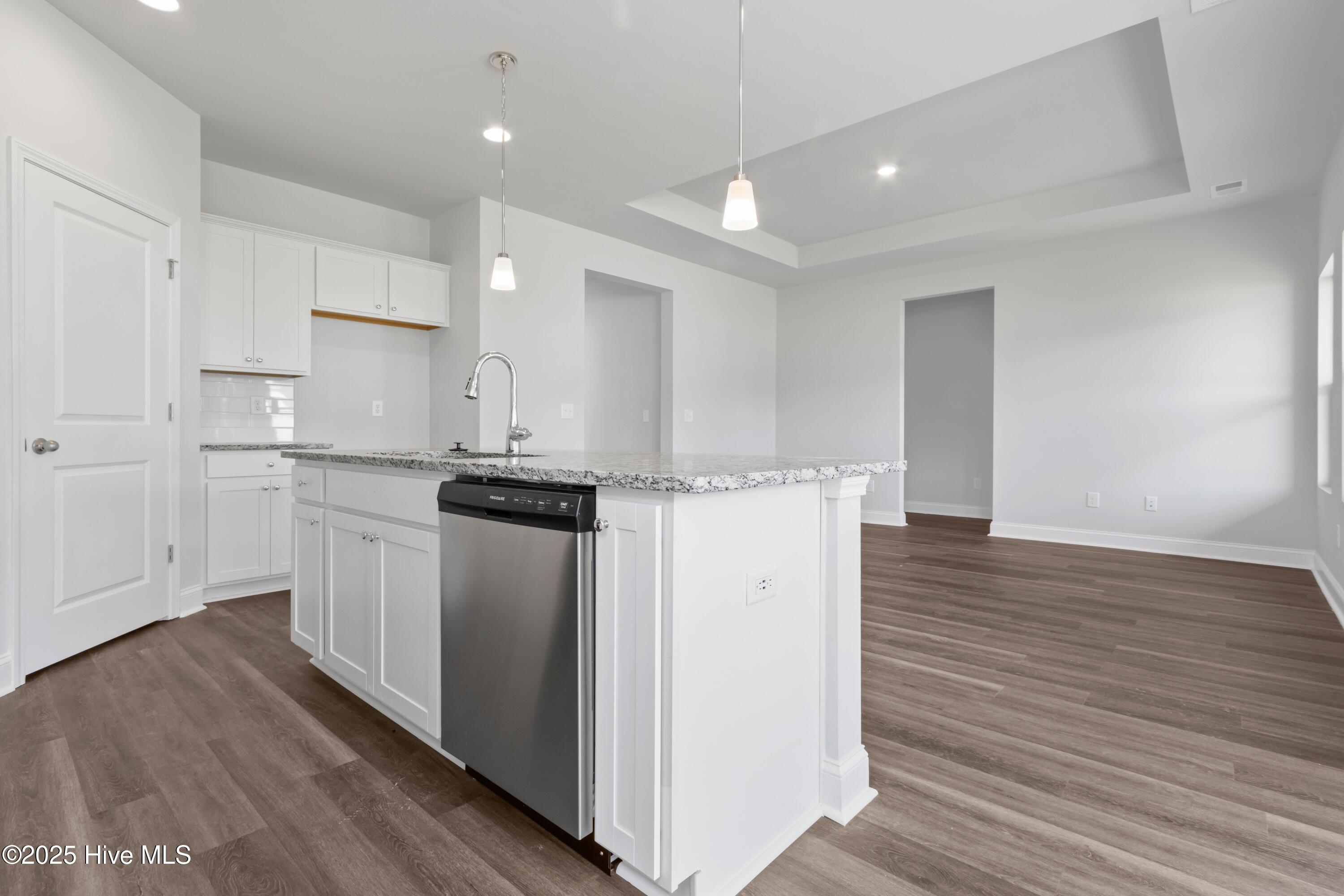 1099 Forest Bend Property Photo 13