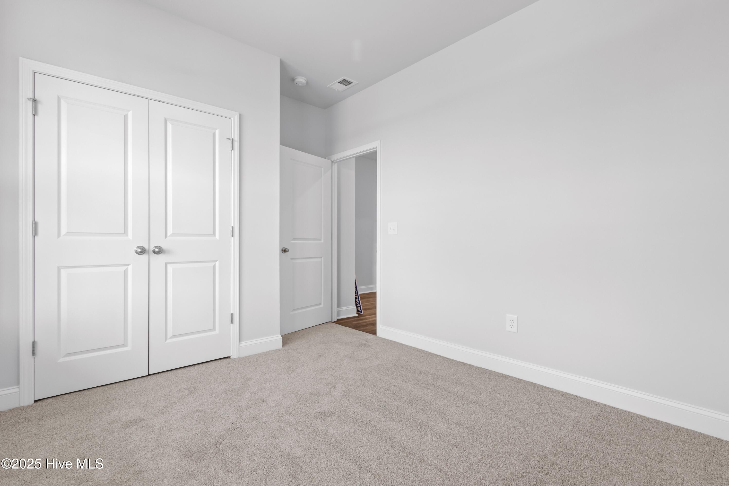 1099 Forest Bend Property Photo 16