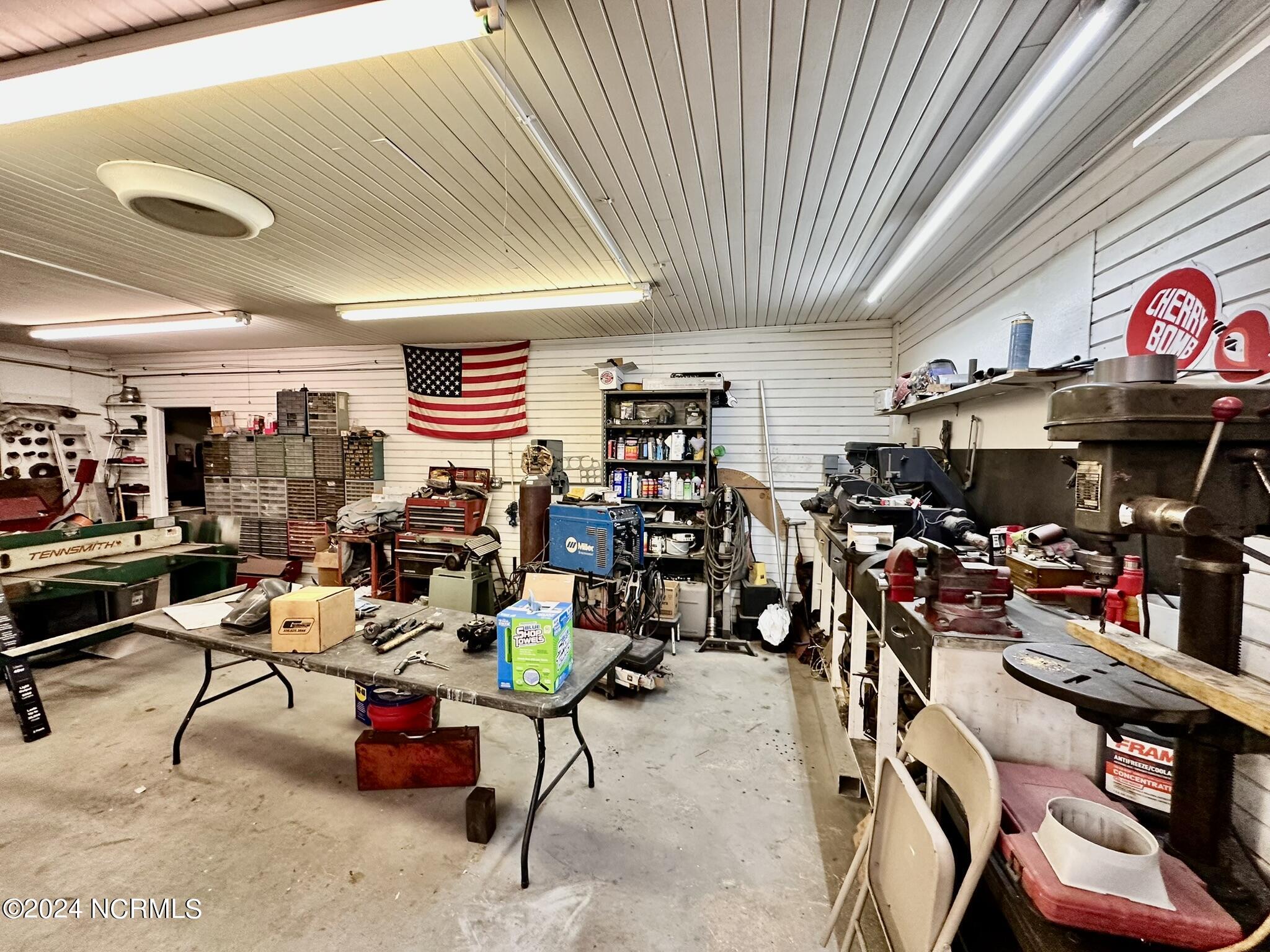 502 Washington Street Property Photo 25
