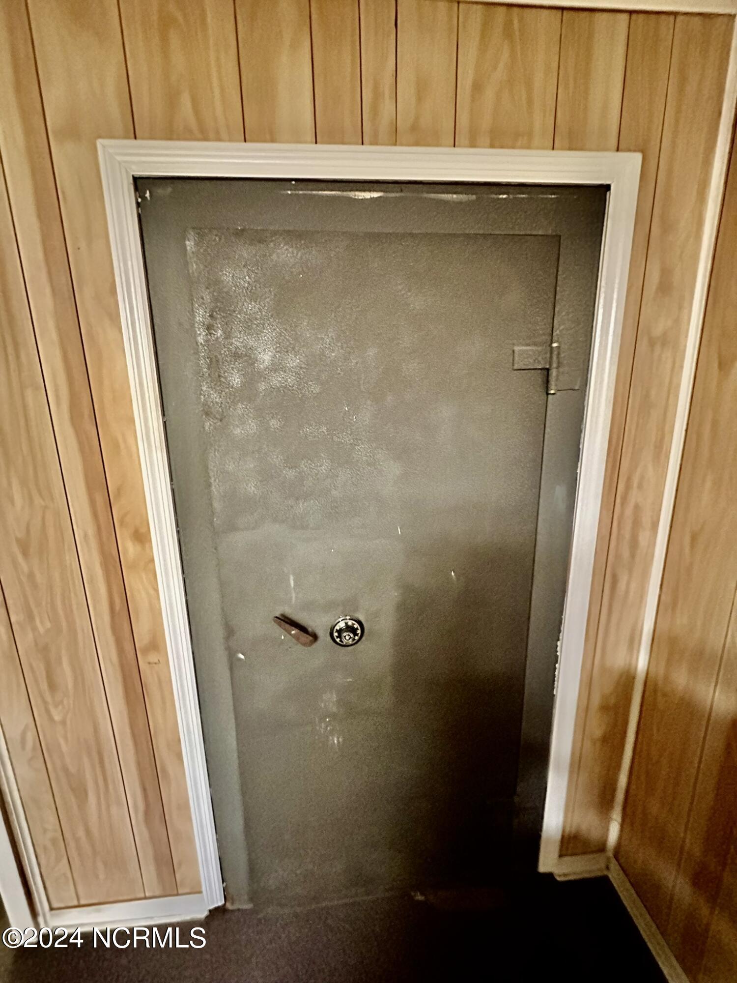 502 Washington Street Property Photo 43