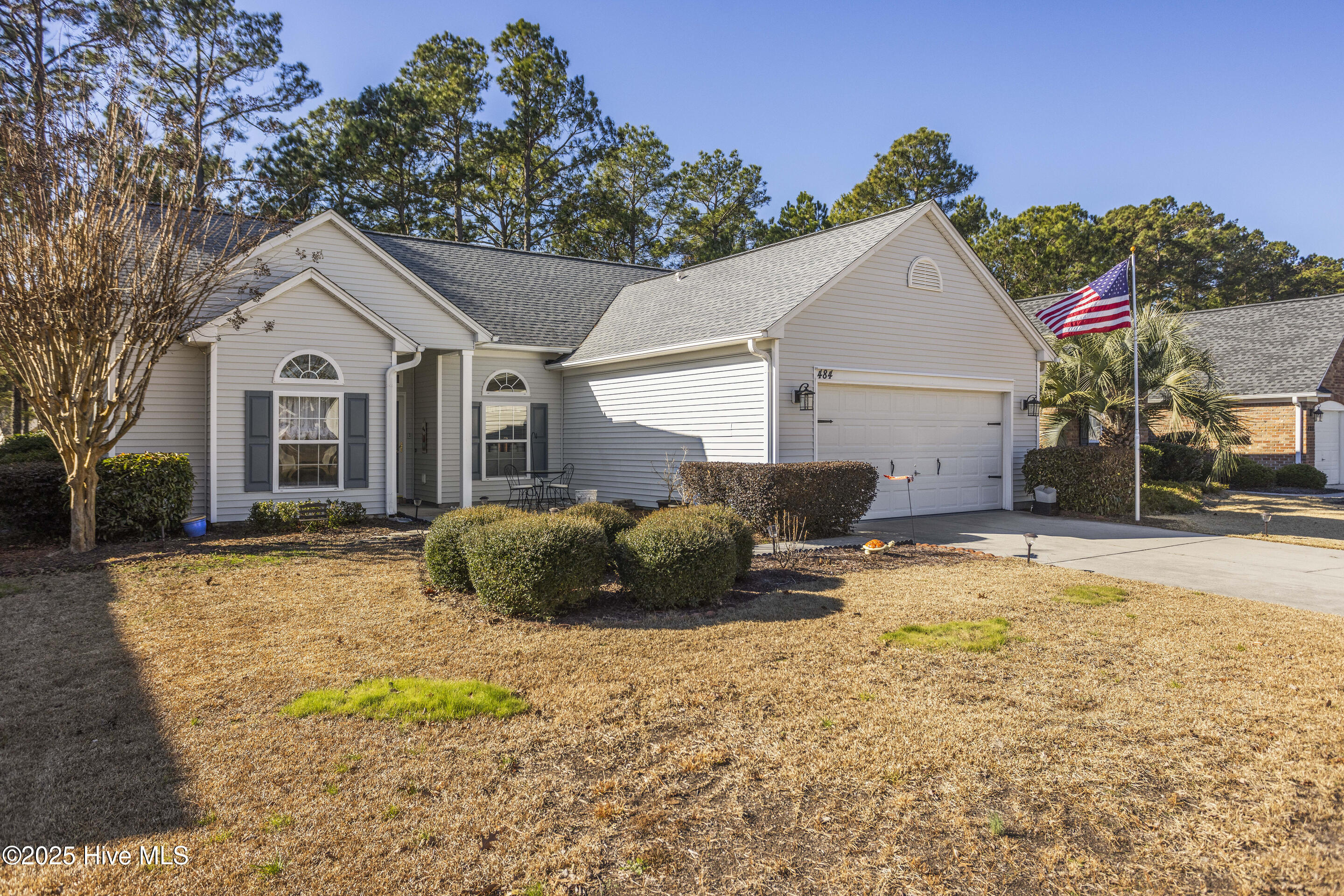 484 Sandpiper Bay Drive Property Photo 1