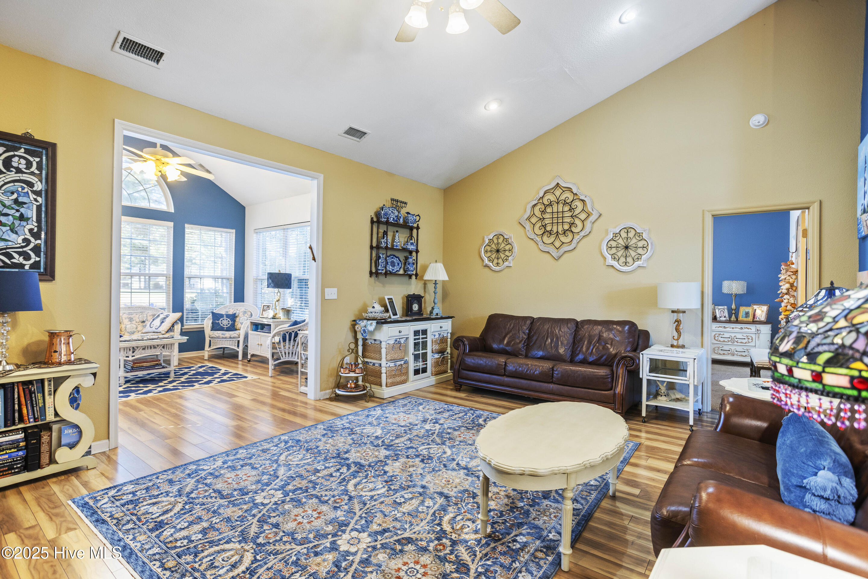 484 Sandpiper Bay Drive Property Photo 7