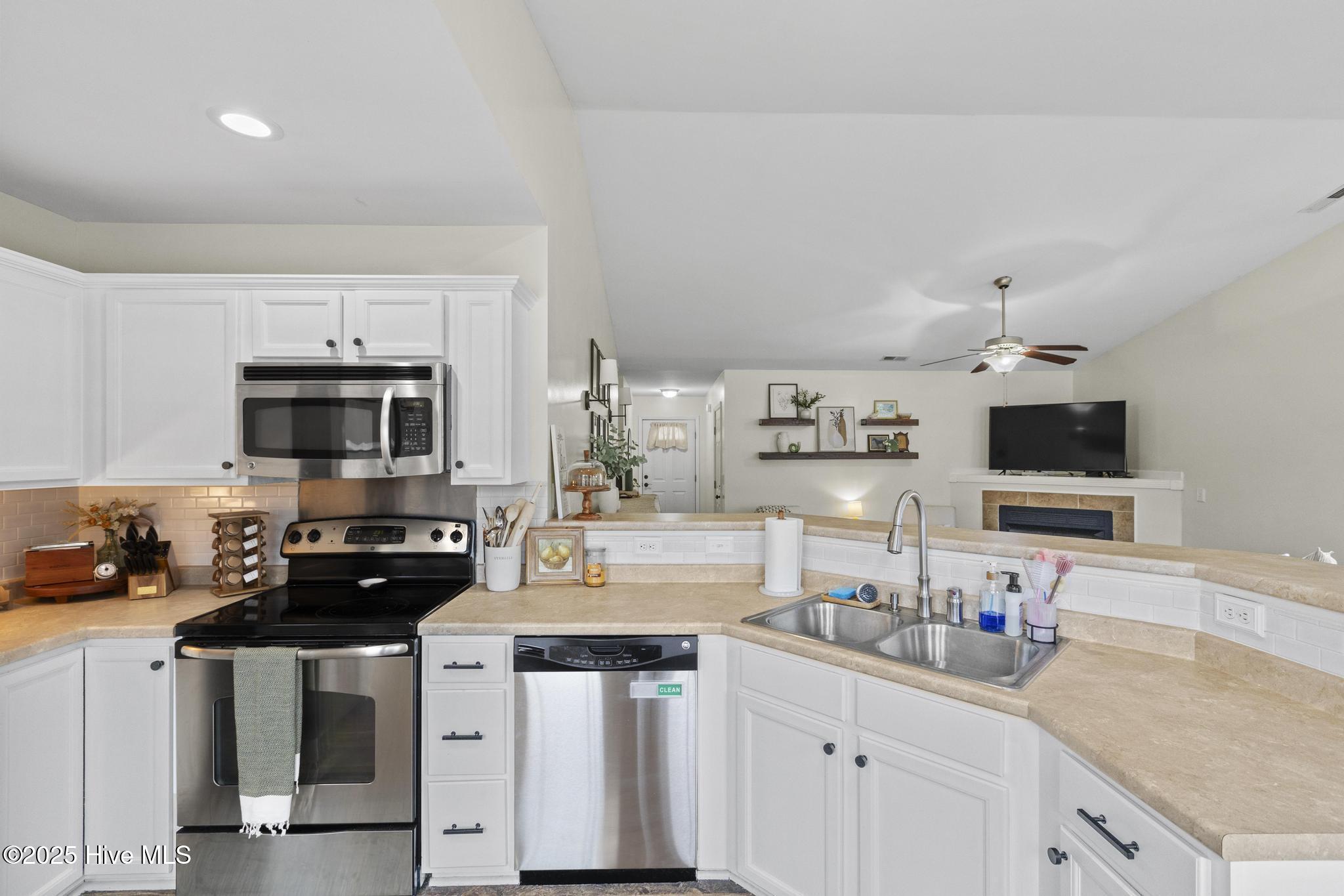 515 Poults Drive Property Photo 15