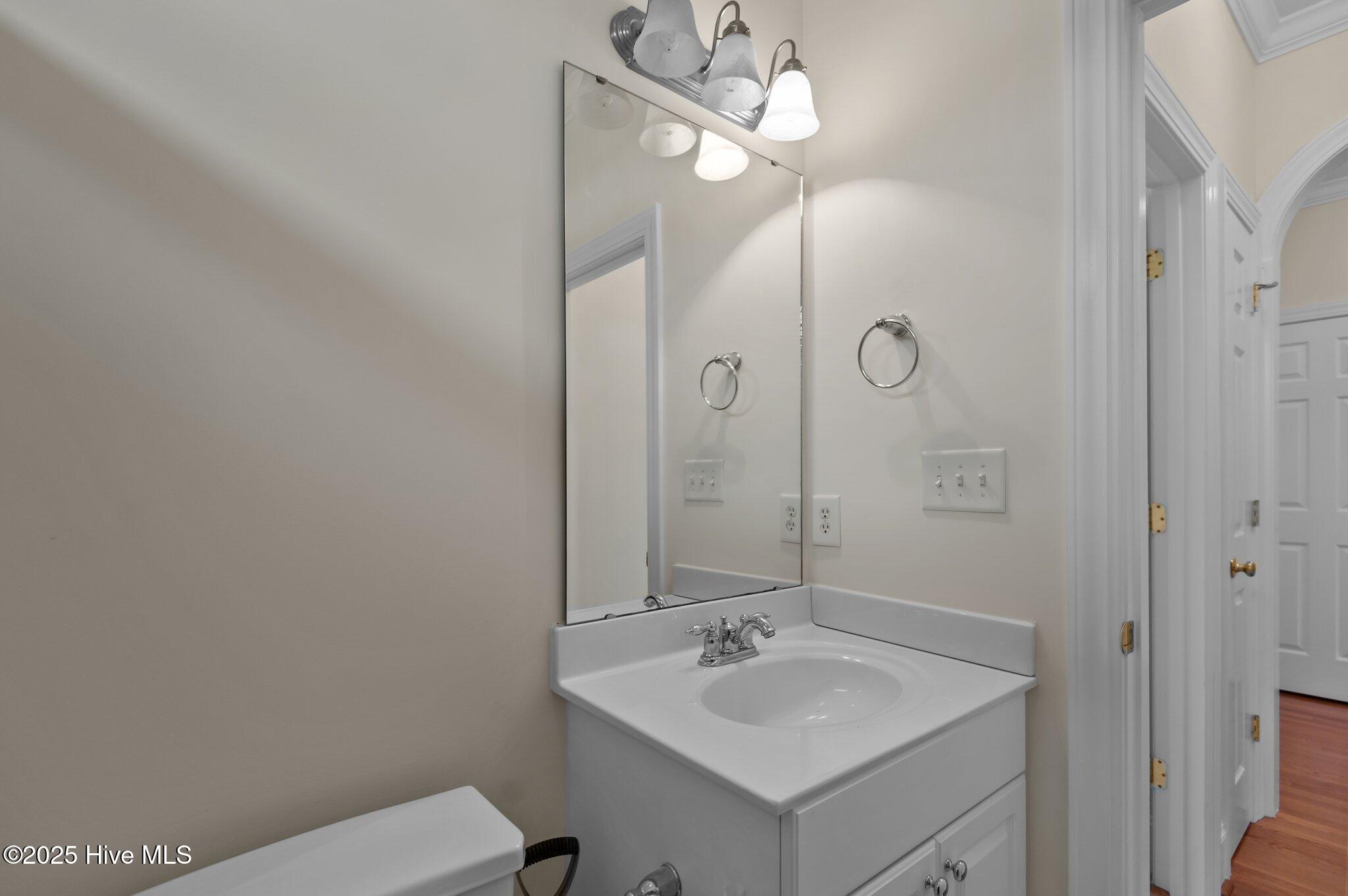 1314 Fox Hollow Drive Property Photo 8