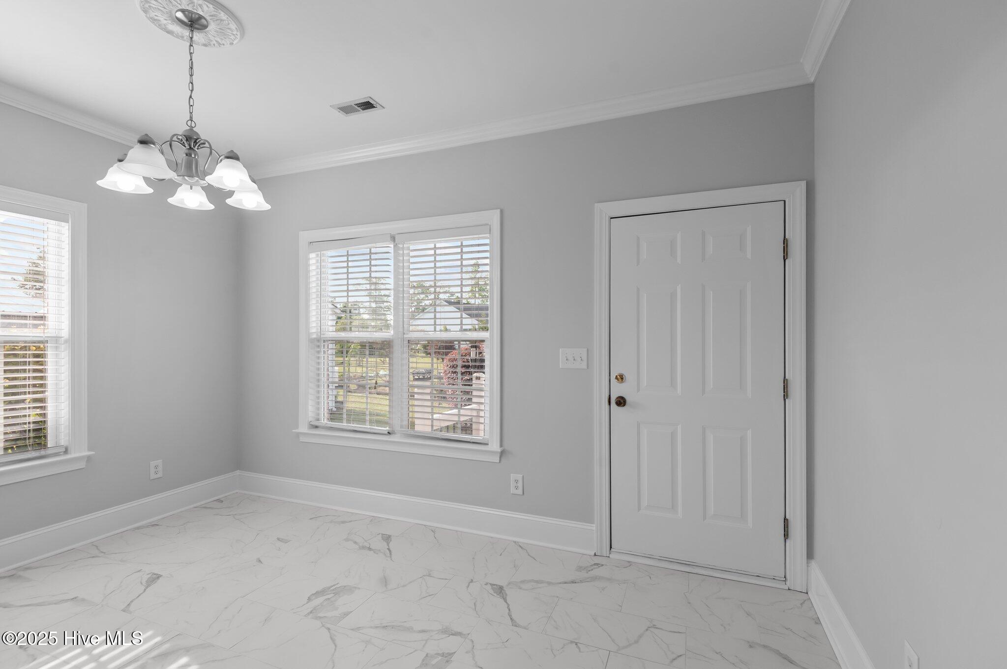 1314 Fox Hollow Drive Property Photo 20