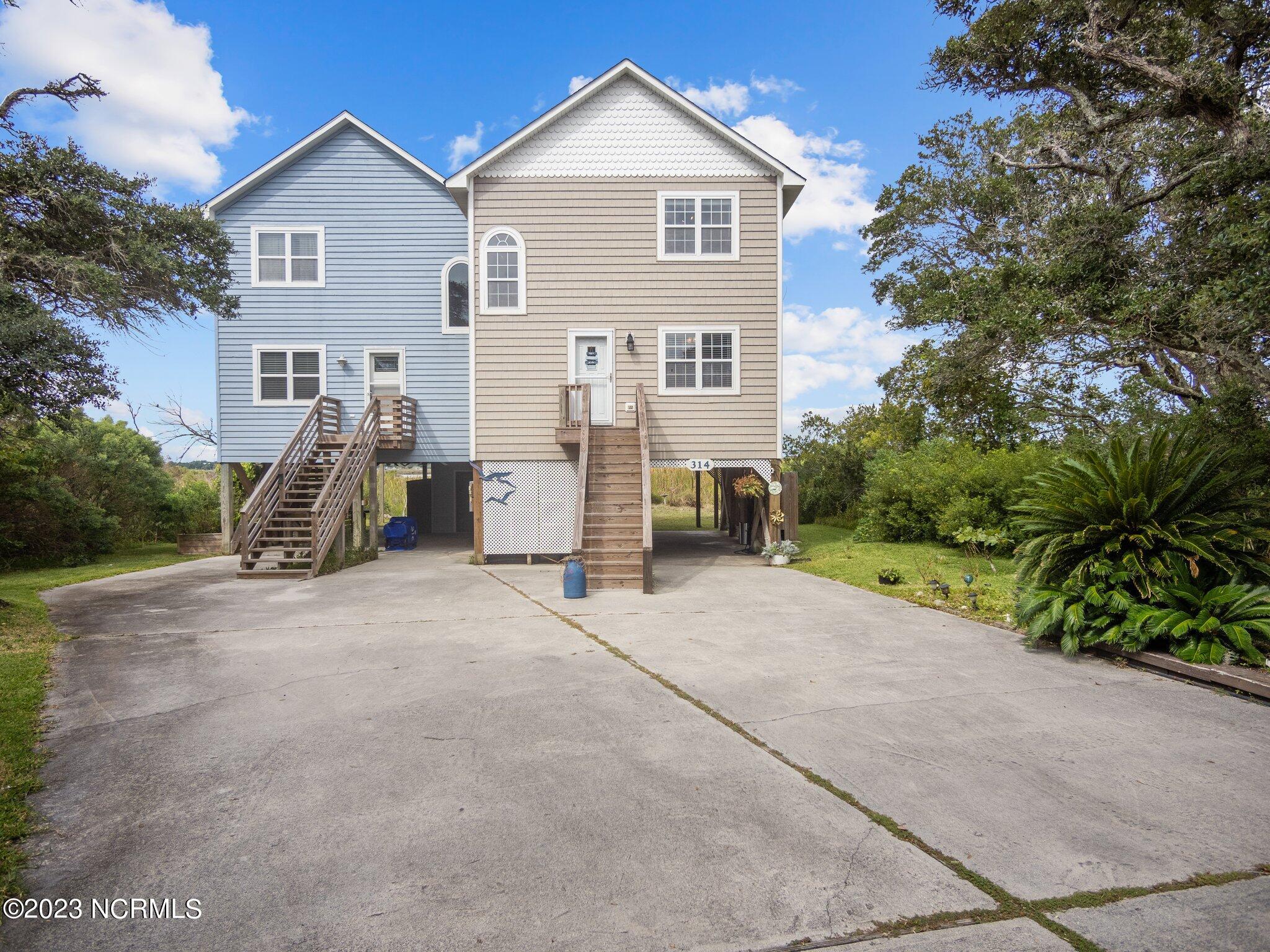 314 Bay Circle Property Photo 1