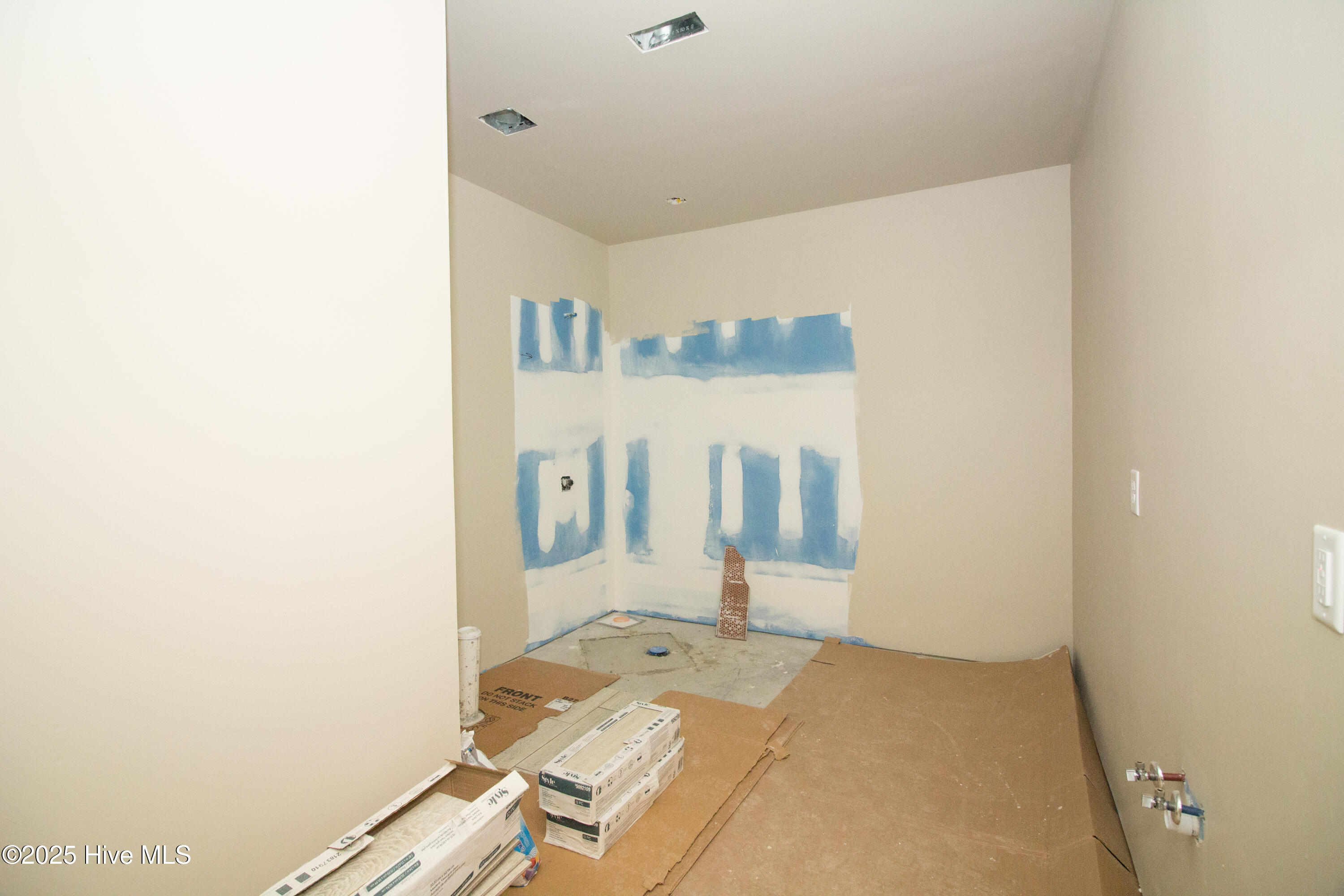 354 Winchester Drive Property Photo 12