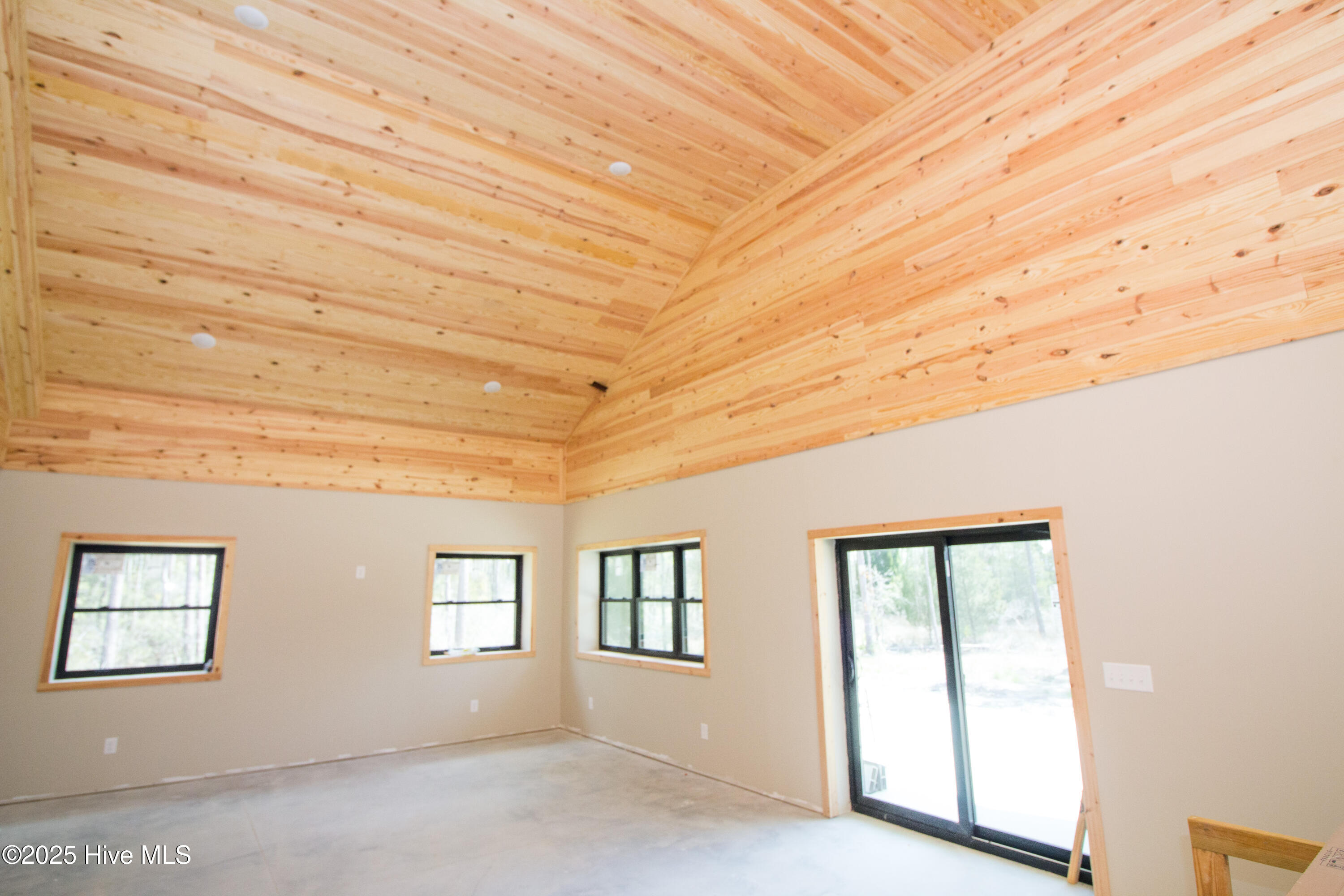 354 Winchester Drive Property Photo 14