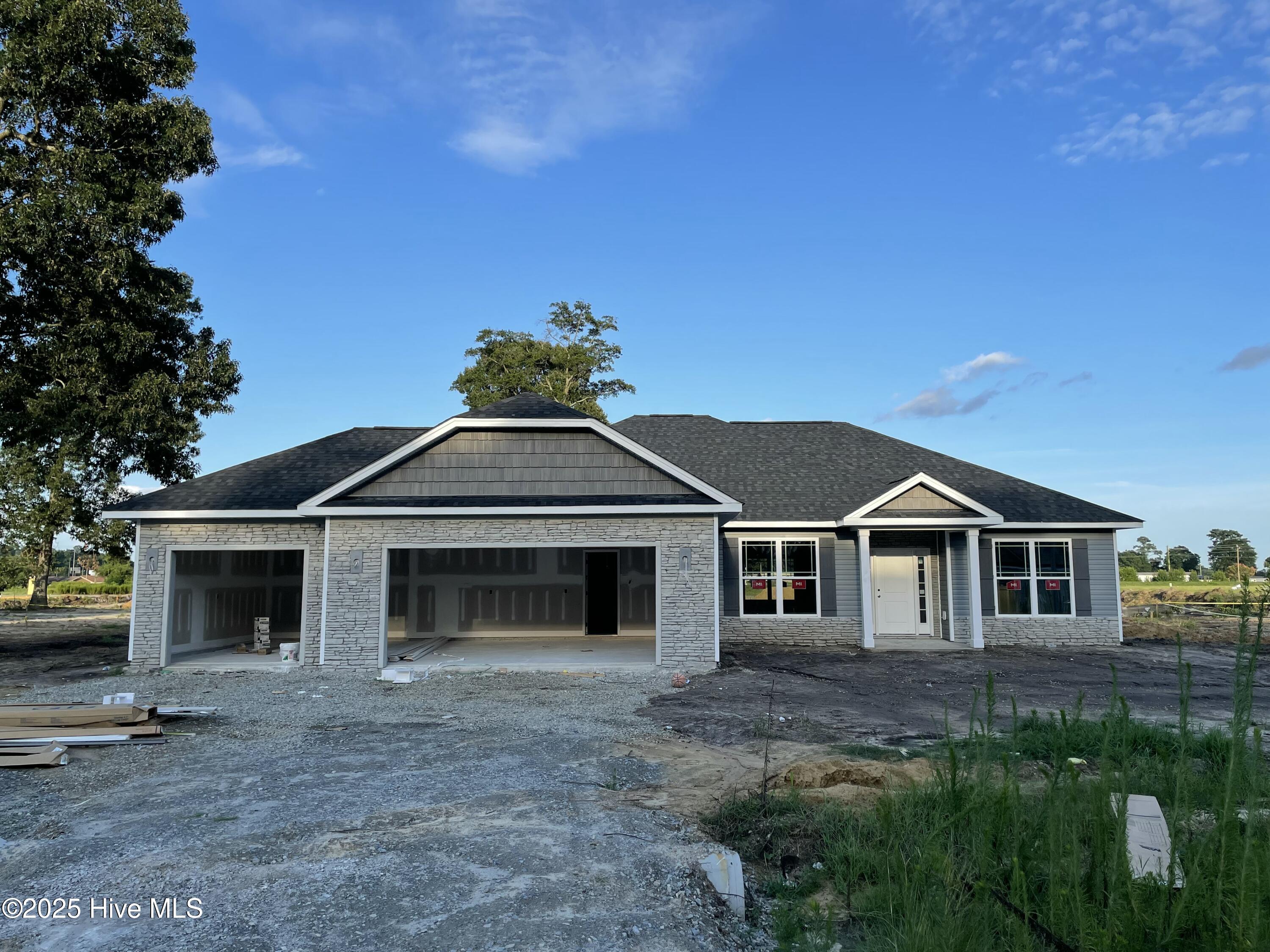 104 Oxford Court Property Photo 1