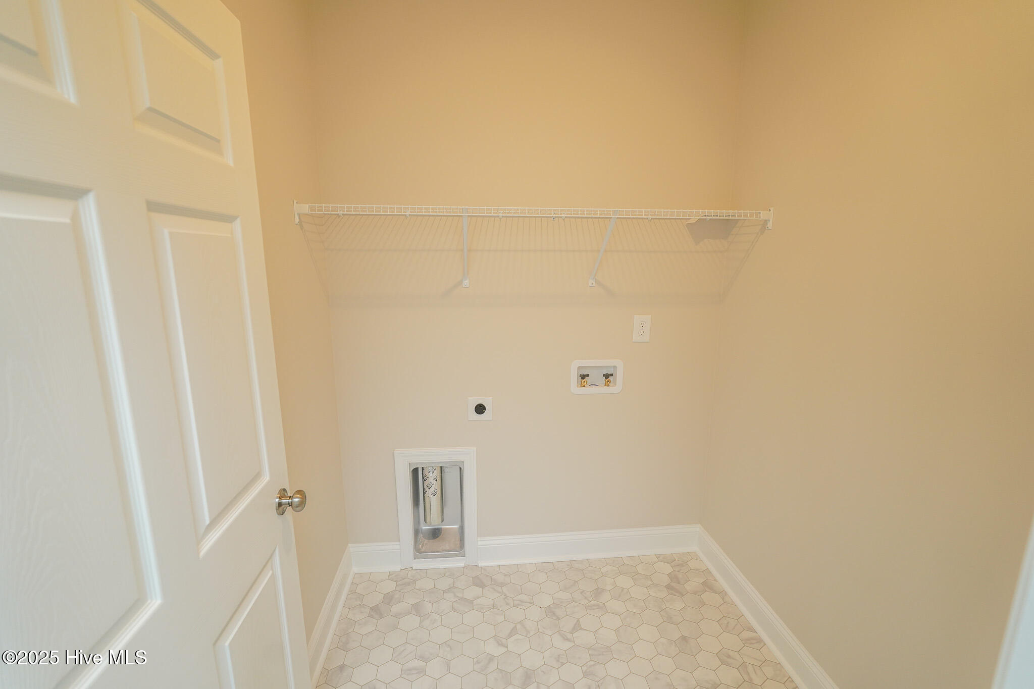 100 Dole Court Property Photo 15