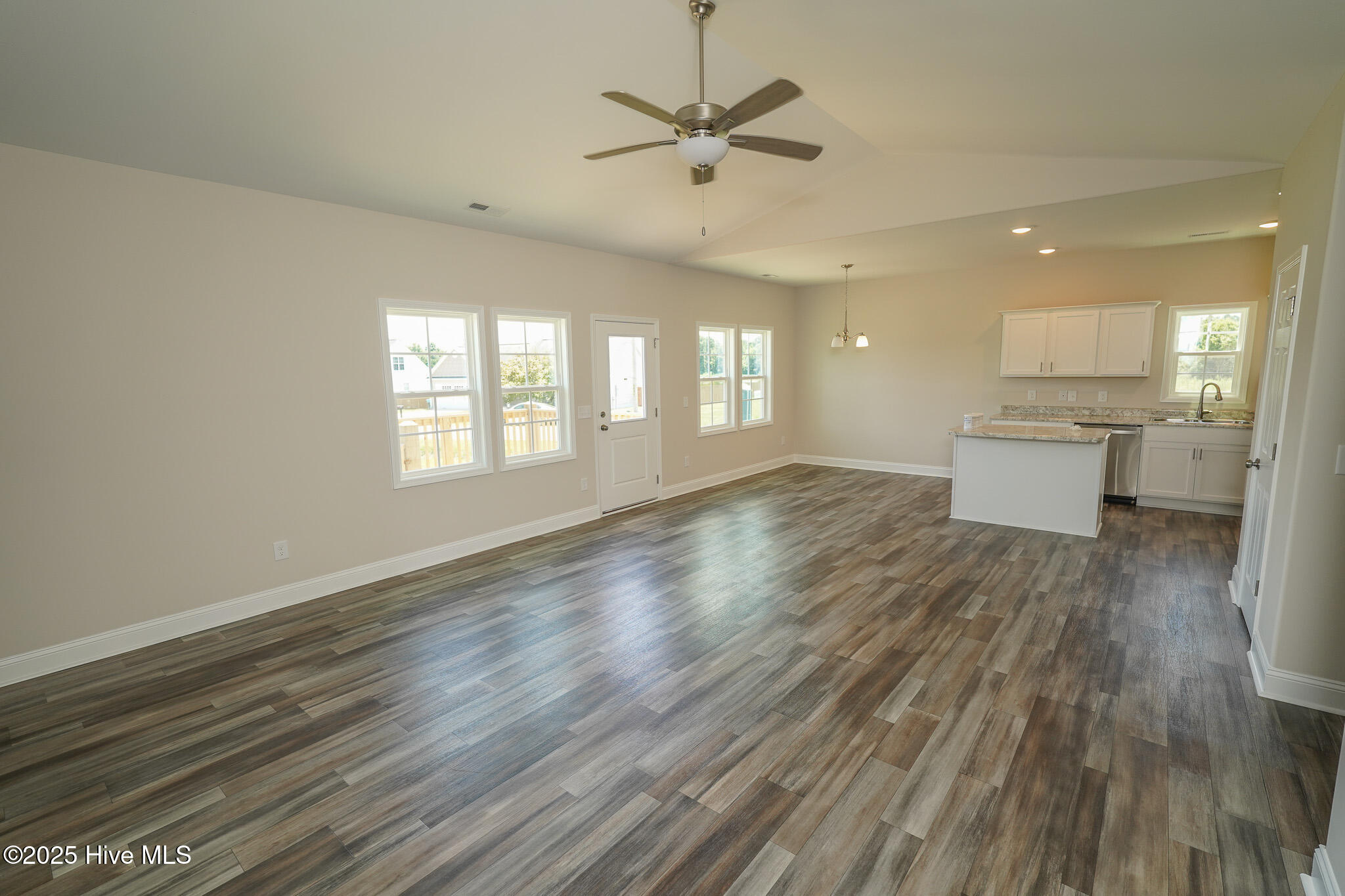 100 Dole Court Property Photo 24
