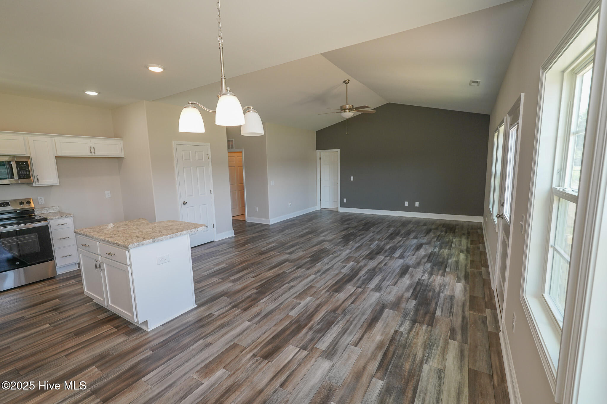 100 Dole Court Property Photo 28