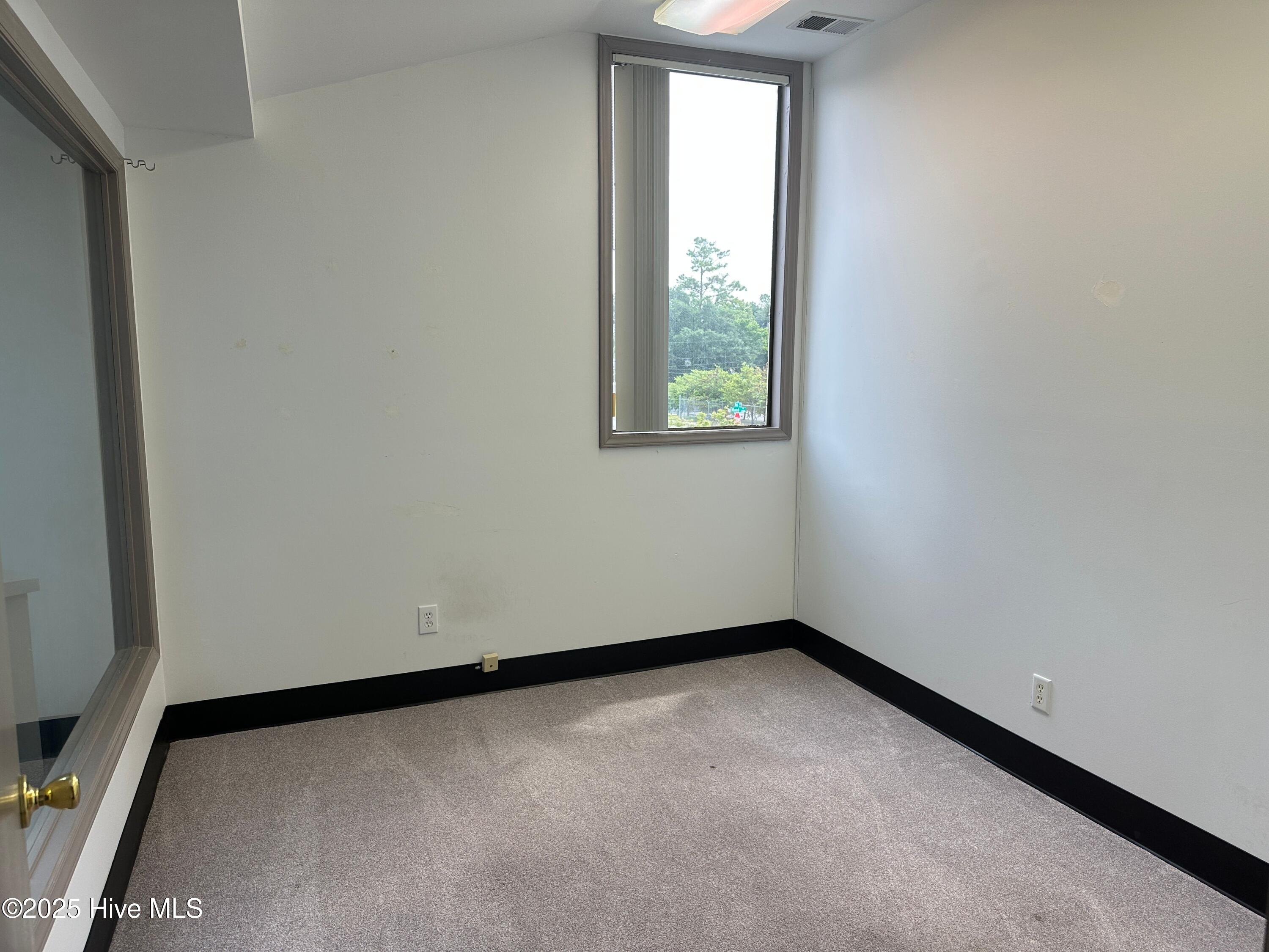1901 Kent Street G /2nd Floor Property Photo 14