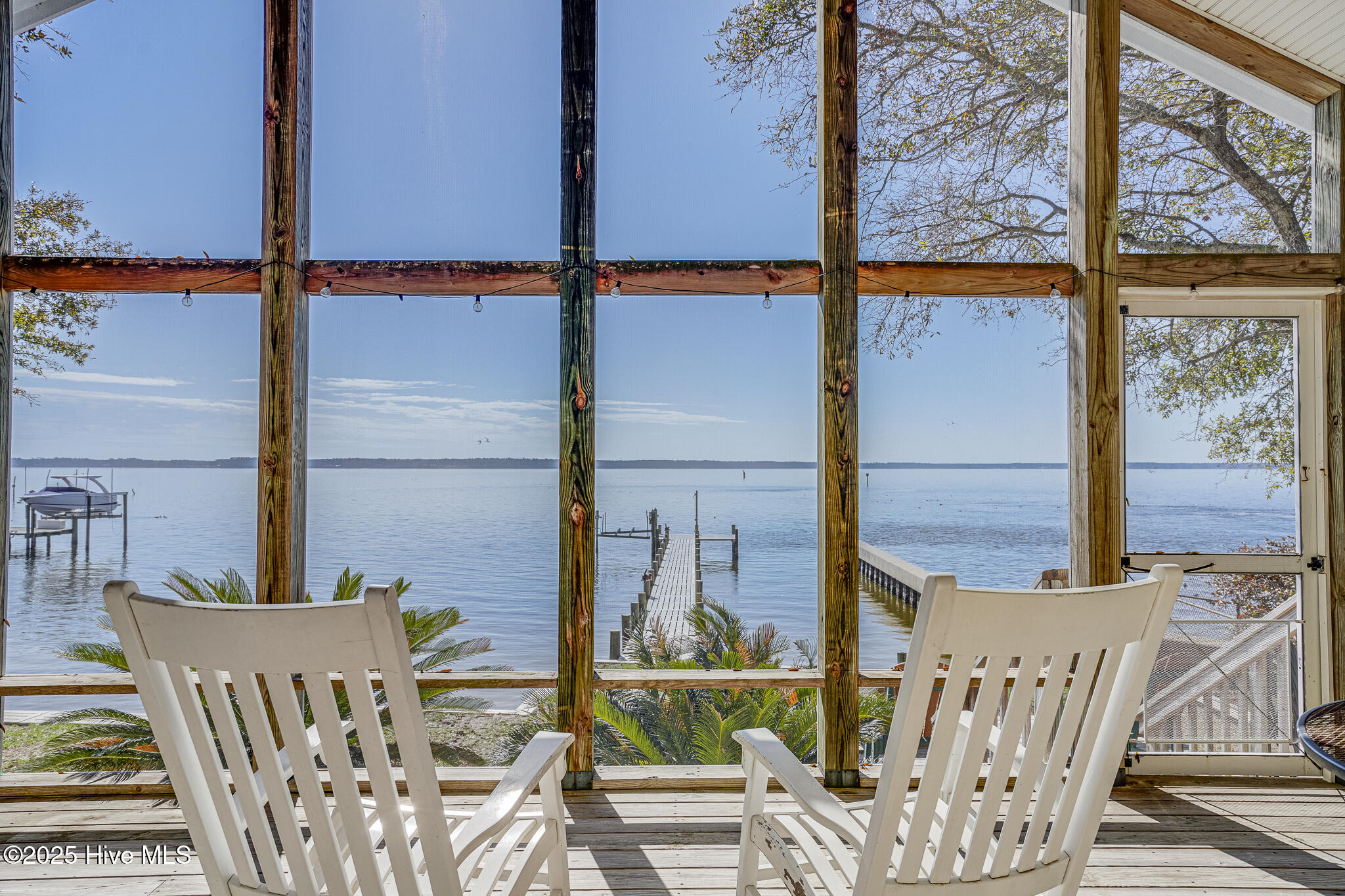 135 Minnesott Beach Road Property Photo 3