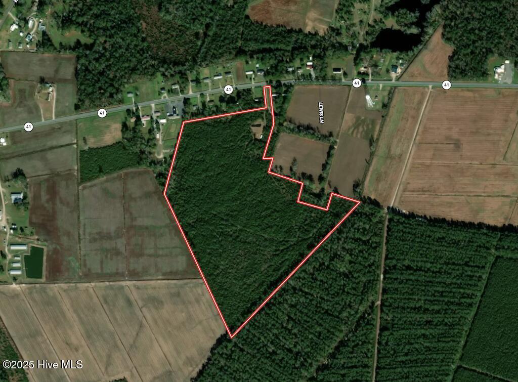 01 Highway 41 Property Photo