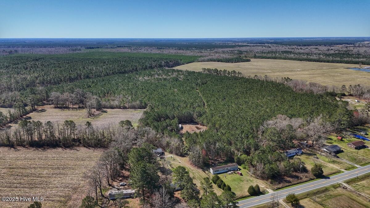 01 Highway 41 Property Photo 2