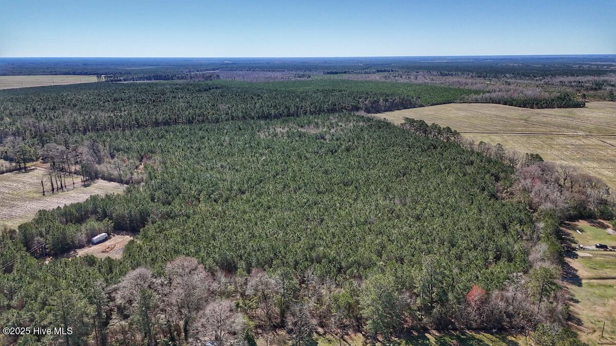 01 Highway 41 Property Photo 5