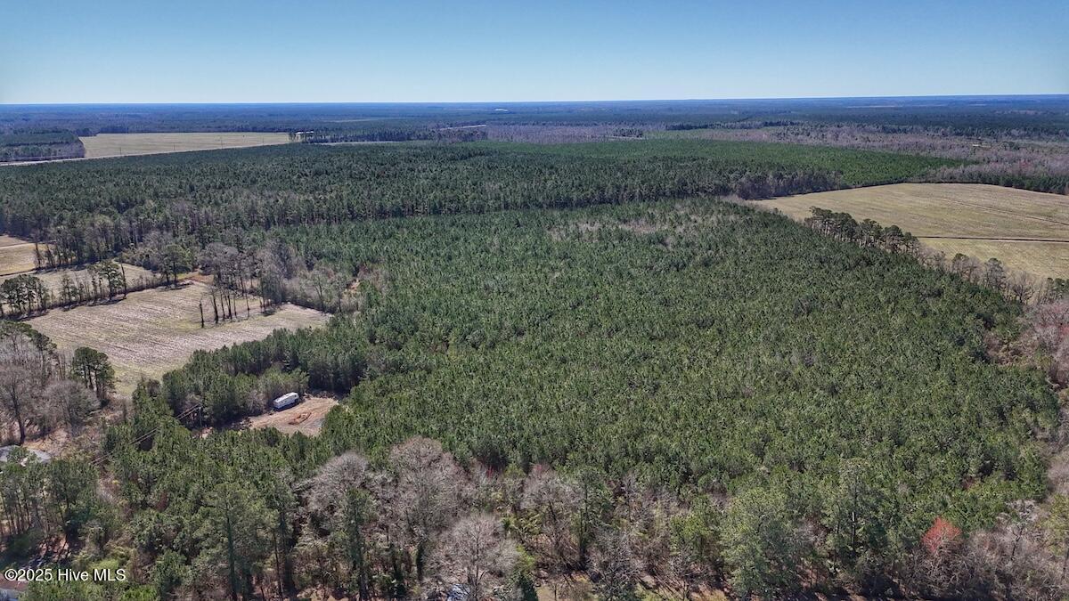 01 Highway 41 Property Photo 6