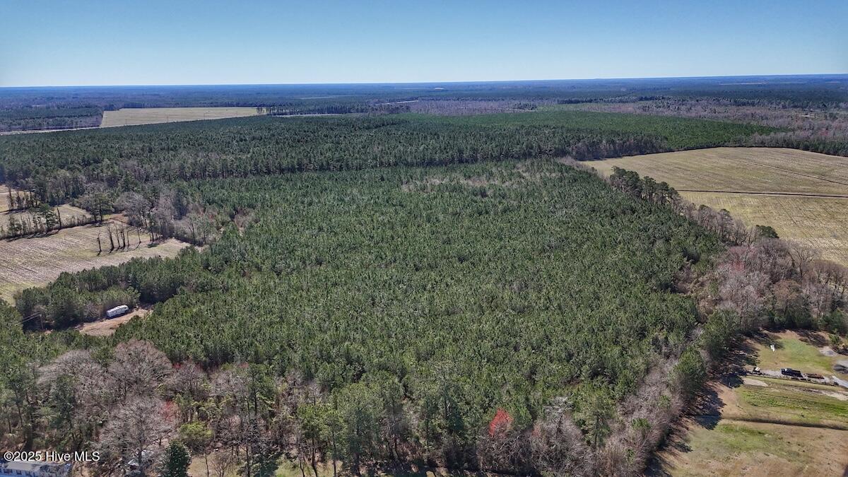 01 Highway 41 Property Photo 8