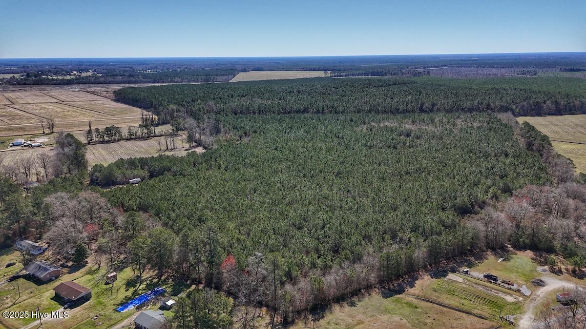 01 Highway 41 Property Photo 10