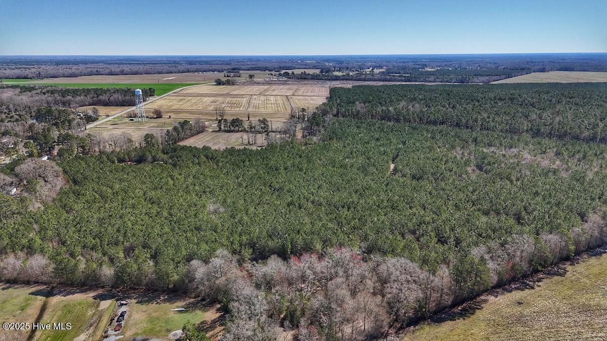 01 Highway 41 Property Photo 14