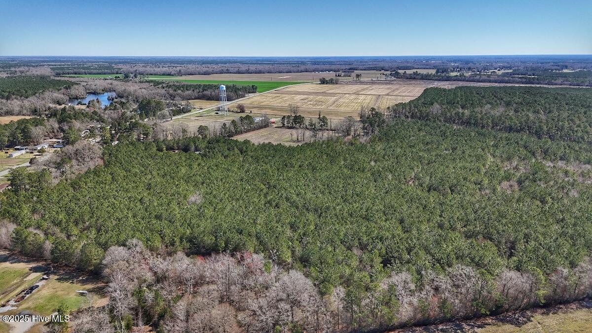 01 Highway 41 Property Photo 15