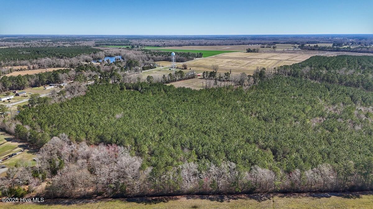 01 Highway 41 Property Photo 16