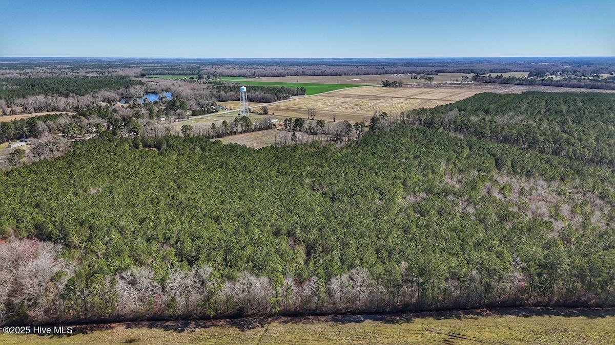 01 Highway 41 Property Photo 18