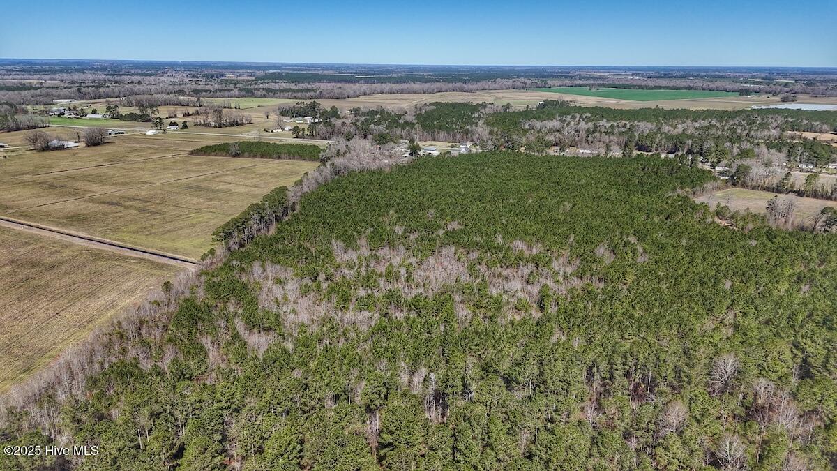 01 Highway 41 Property Photo 24