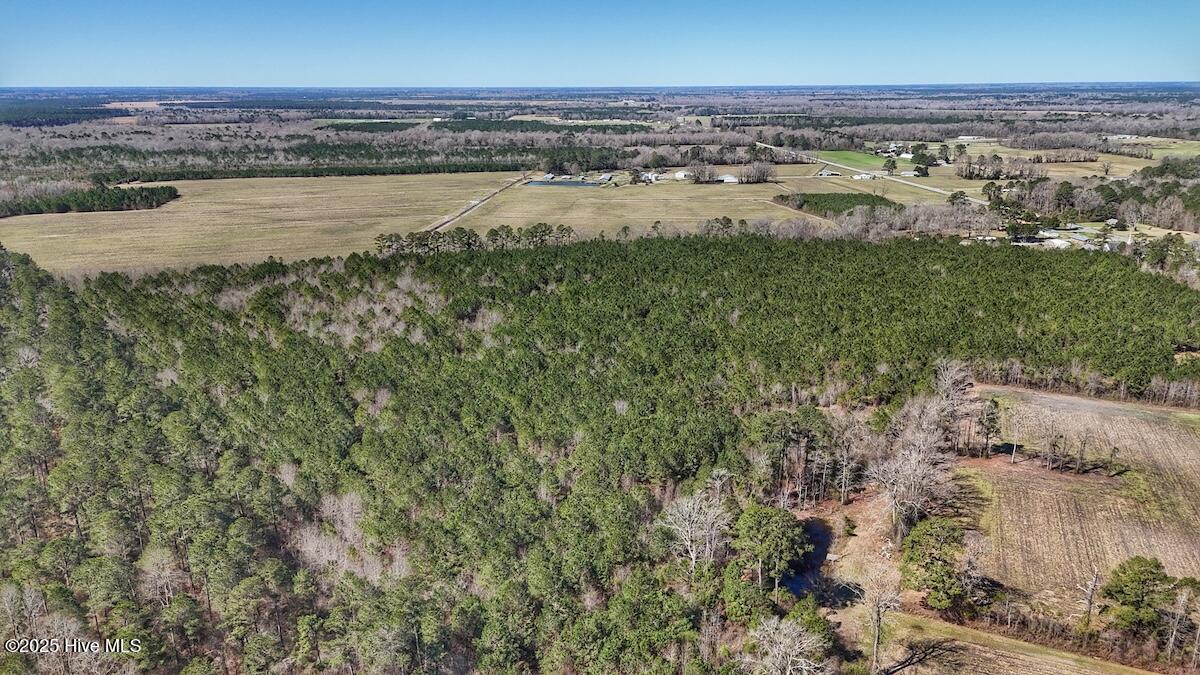 01 Highway 41 Property Photo 28