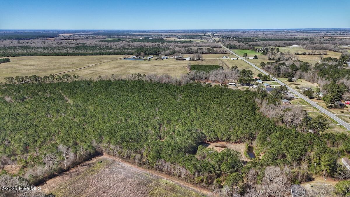 01 Highway 41 Property Photo 35