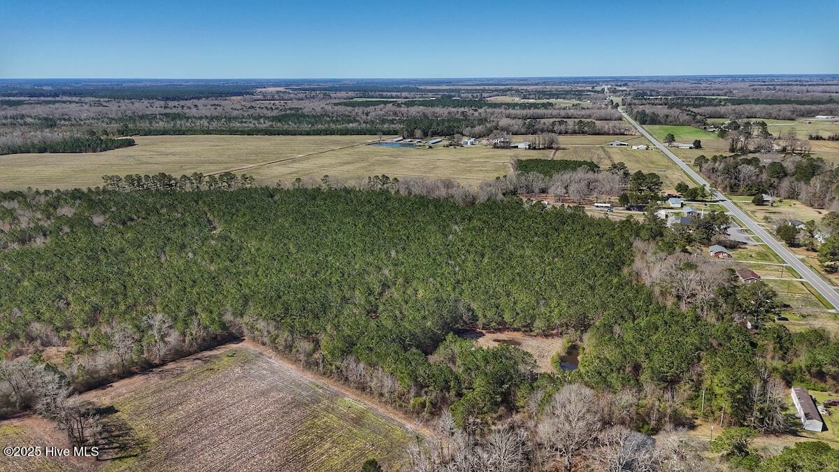 01 Highway 41 Property Photo 36