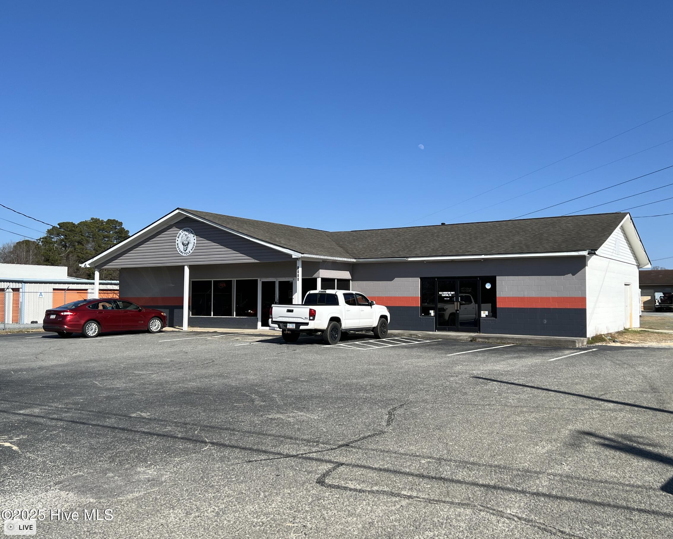 1524 Hobbton Highway Property Photo 1