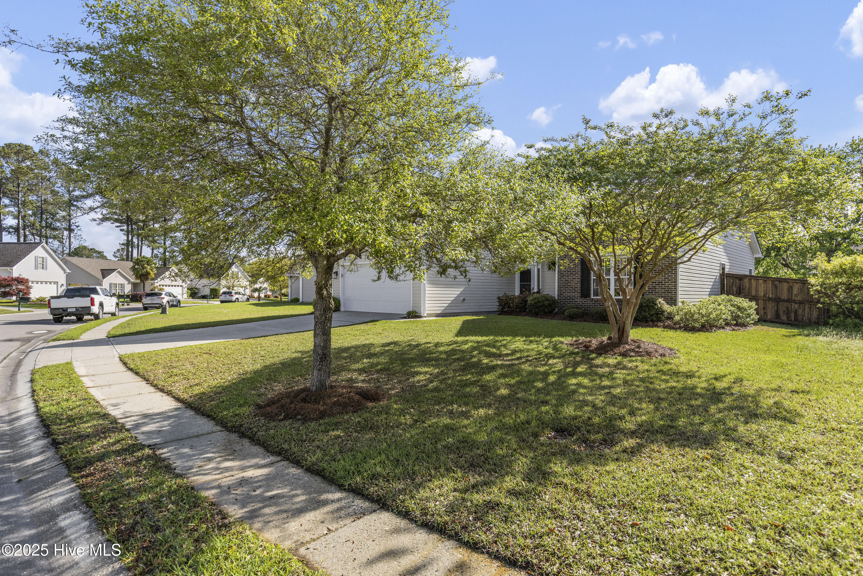1010 Winterberry Circle Property Photo 3