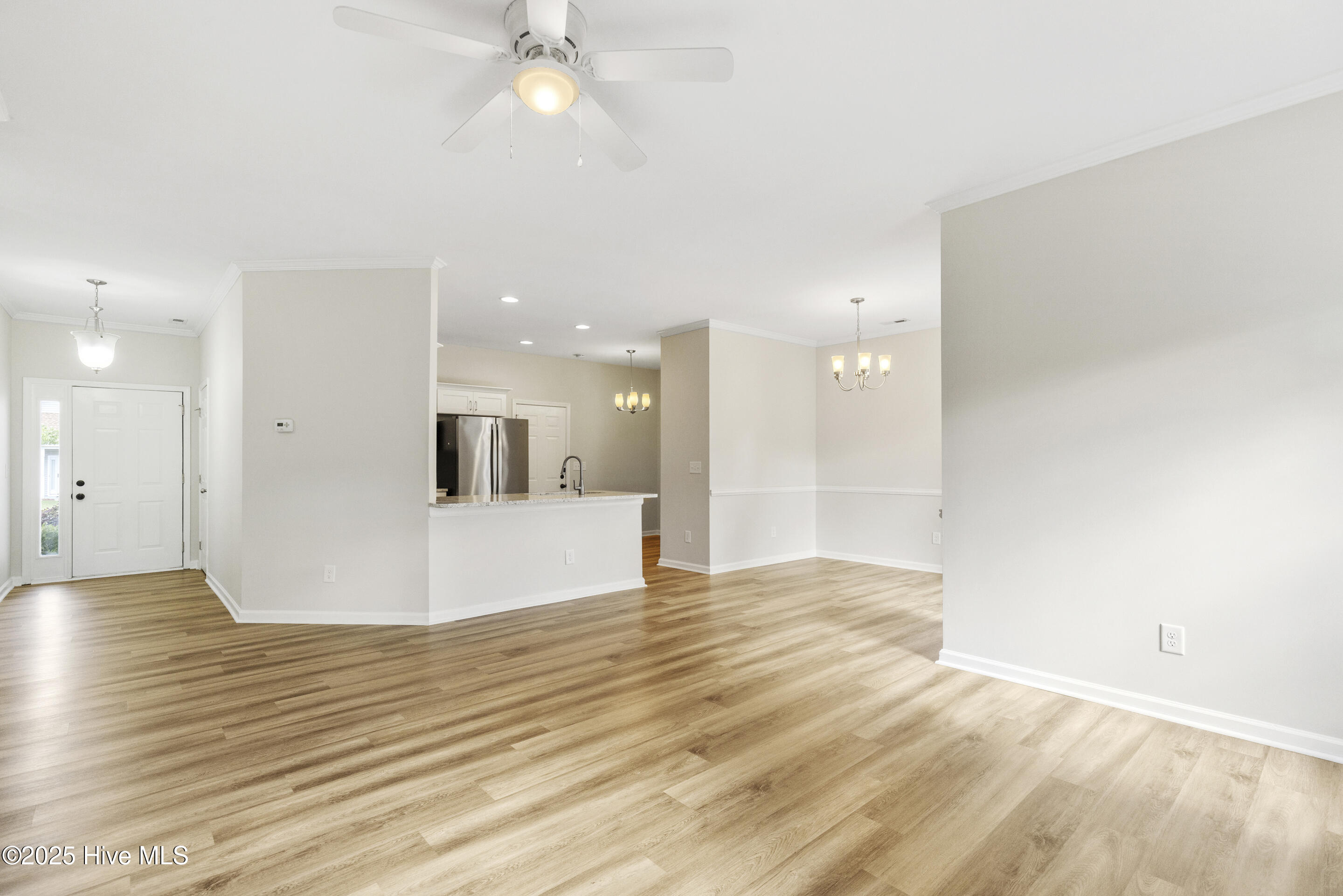 1010 Winterberry Circle Property Photo 10