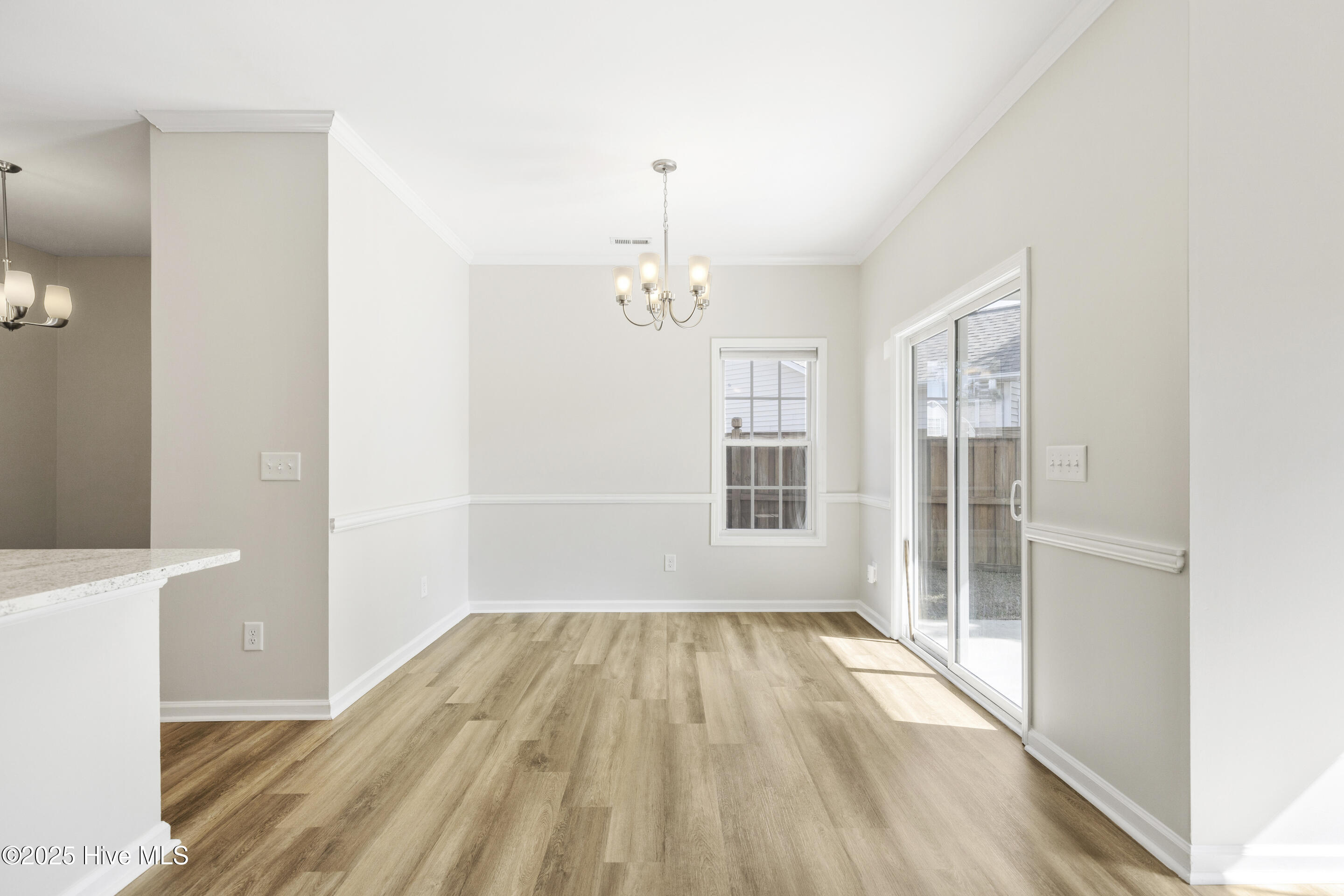 1010 Winterberry Circle Property Photo 12