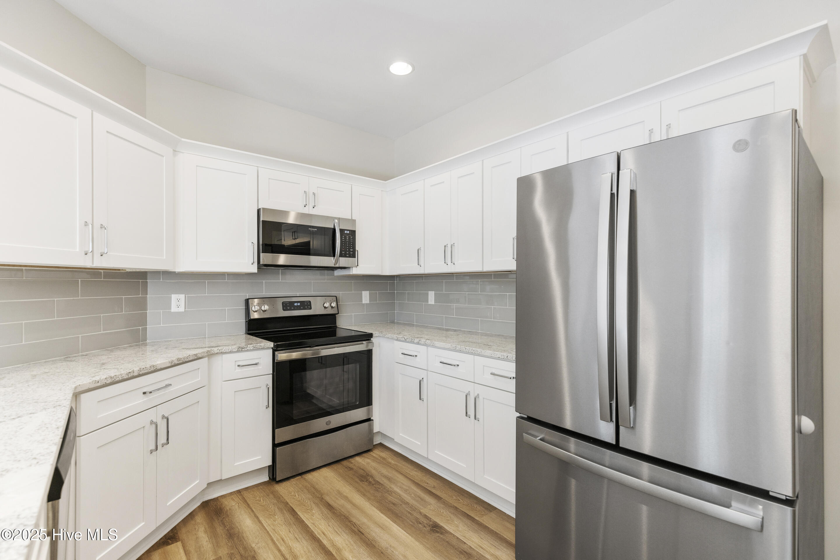 1010 Winterberry Circle Property Photo 16