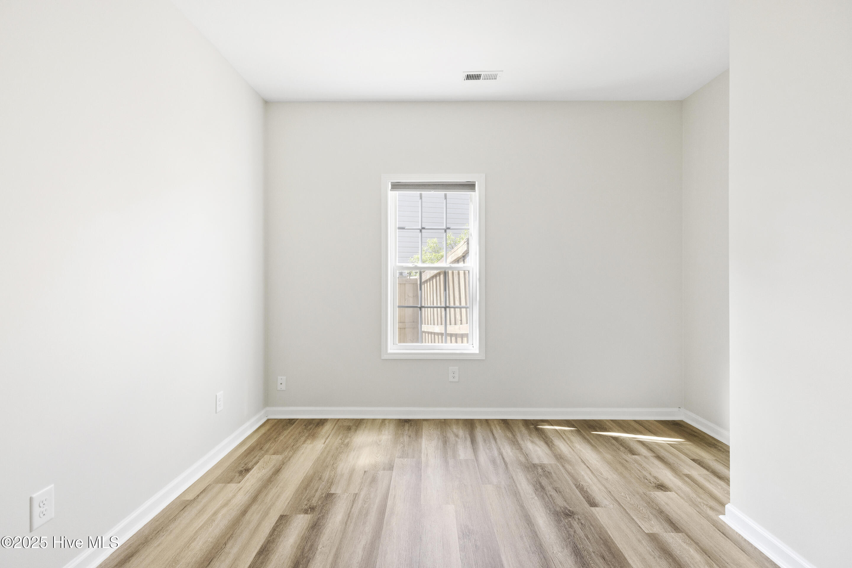 1010 Winterberry Circle Property Photo 30