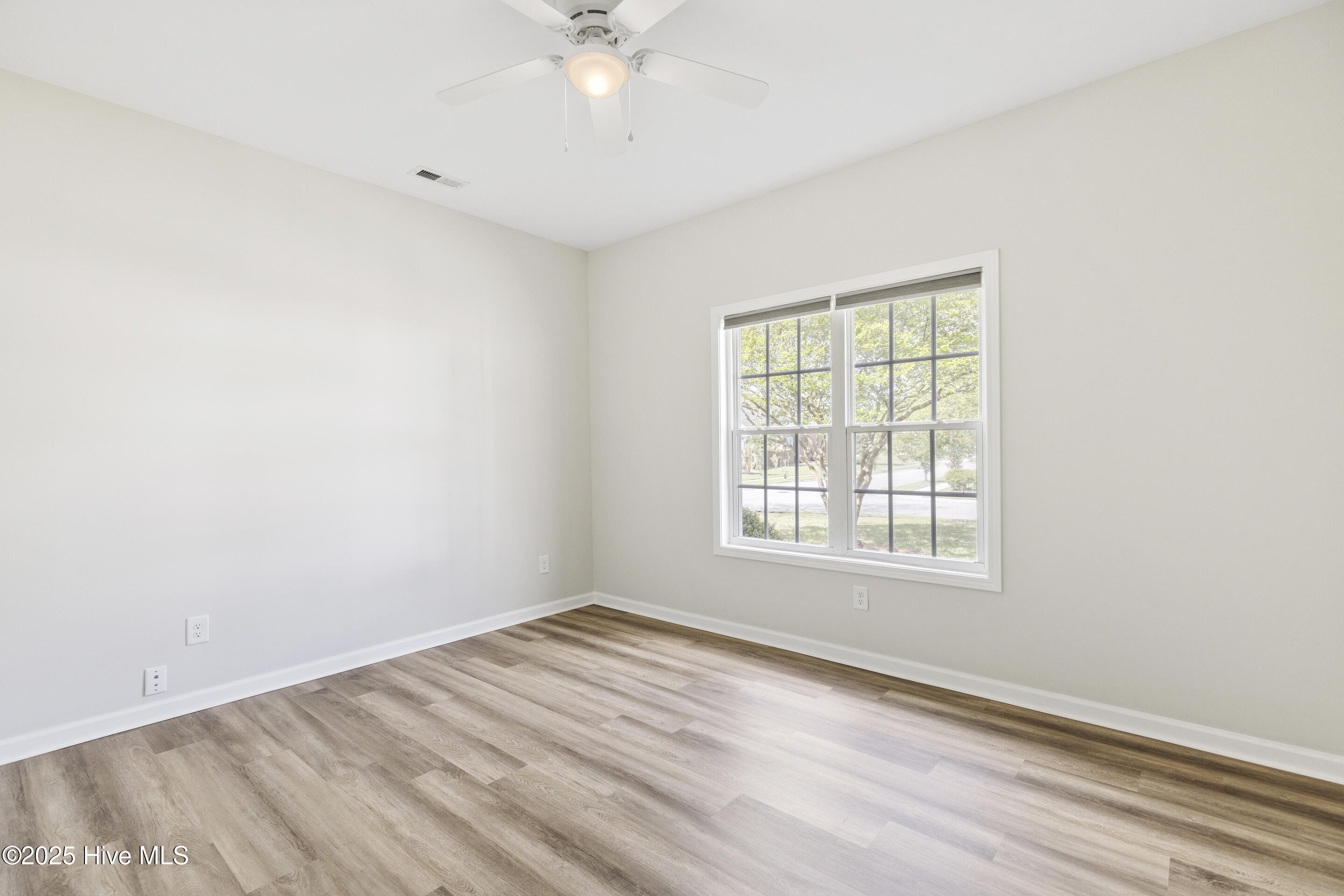 1010 Winterberry Circle Property Photo 36