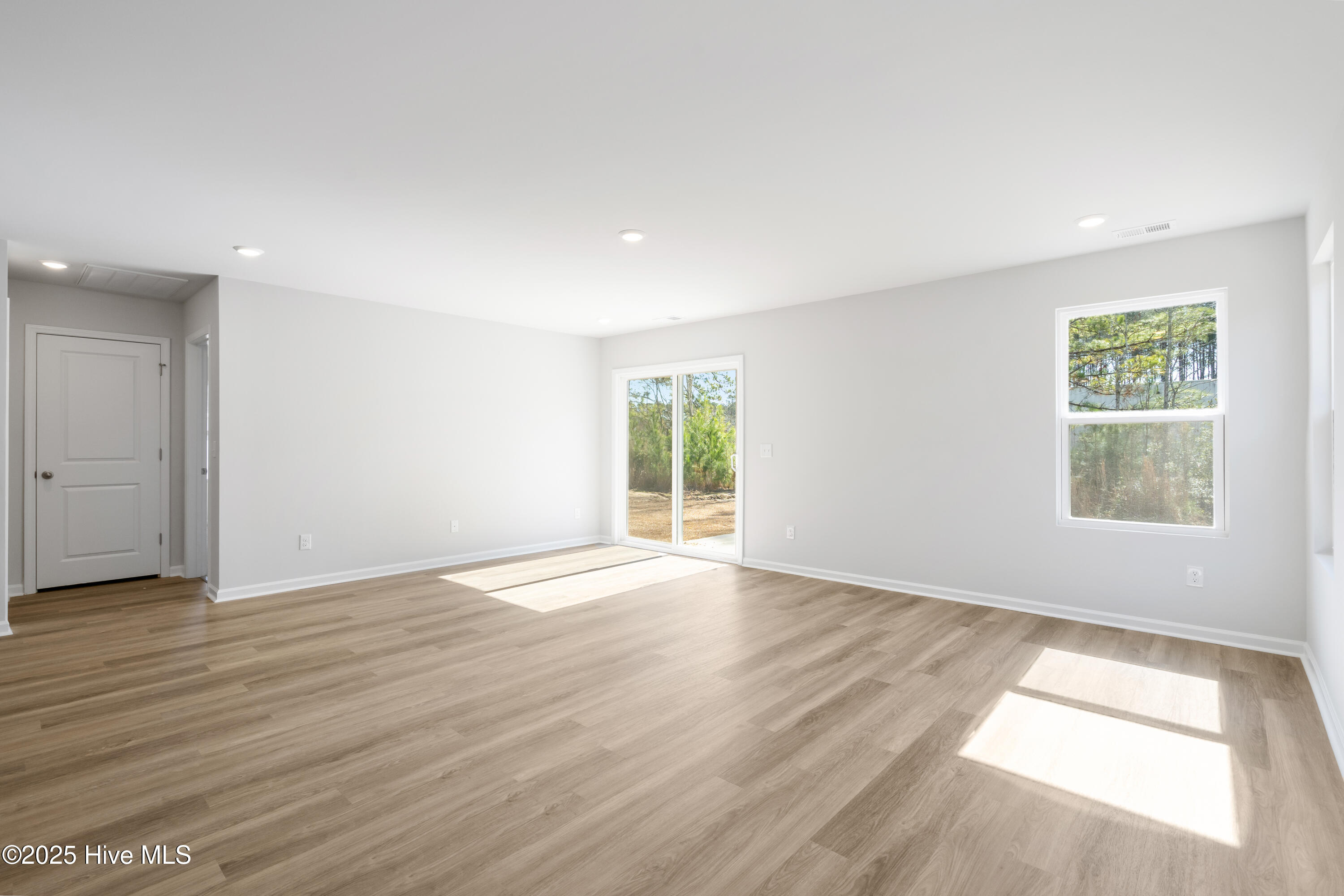 6918 Seaside Palms Place Property Photo 12