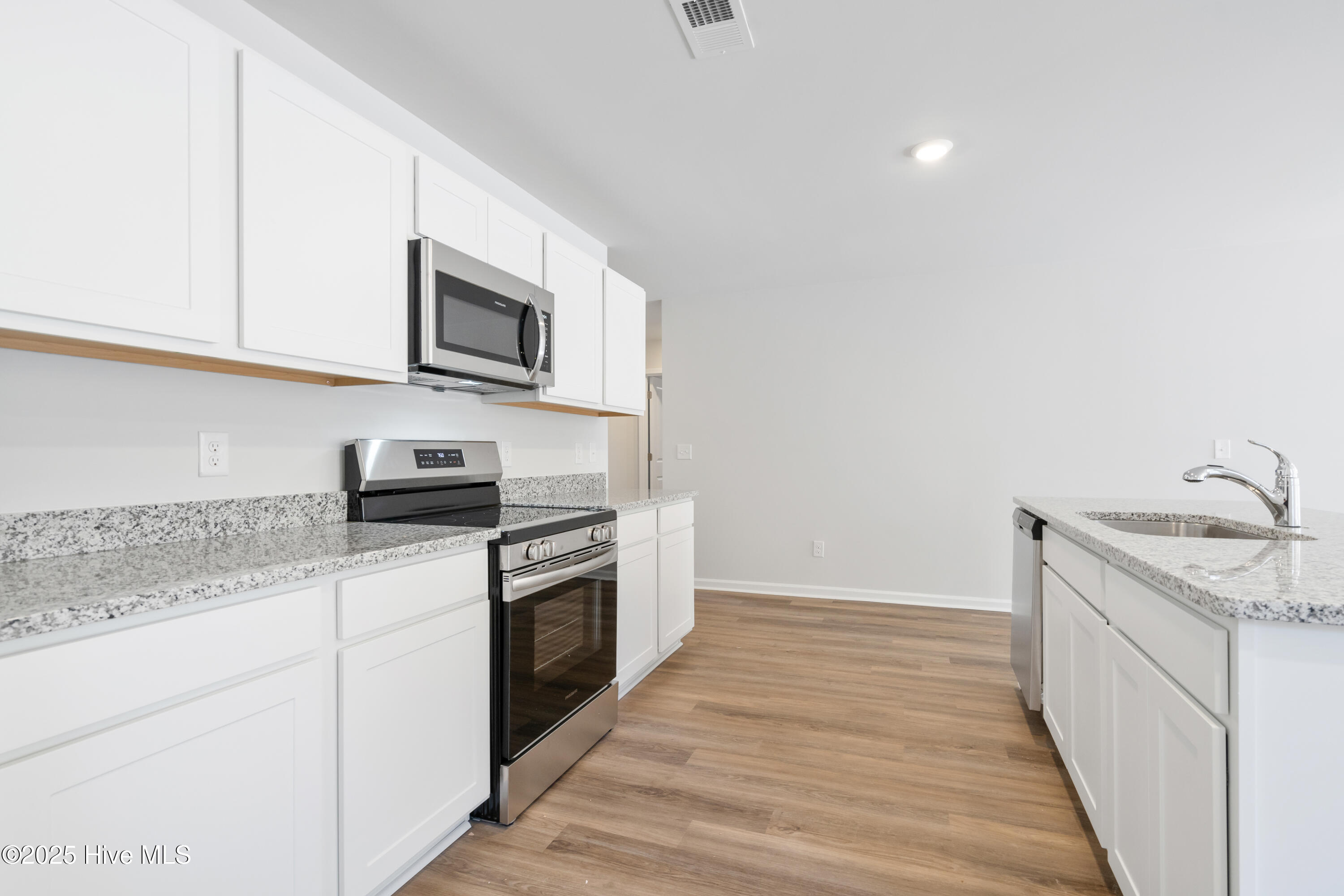 6918 Seaside Palms Place Property Photo 16