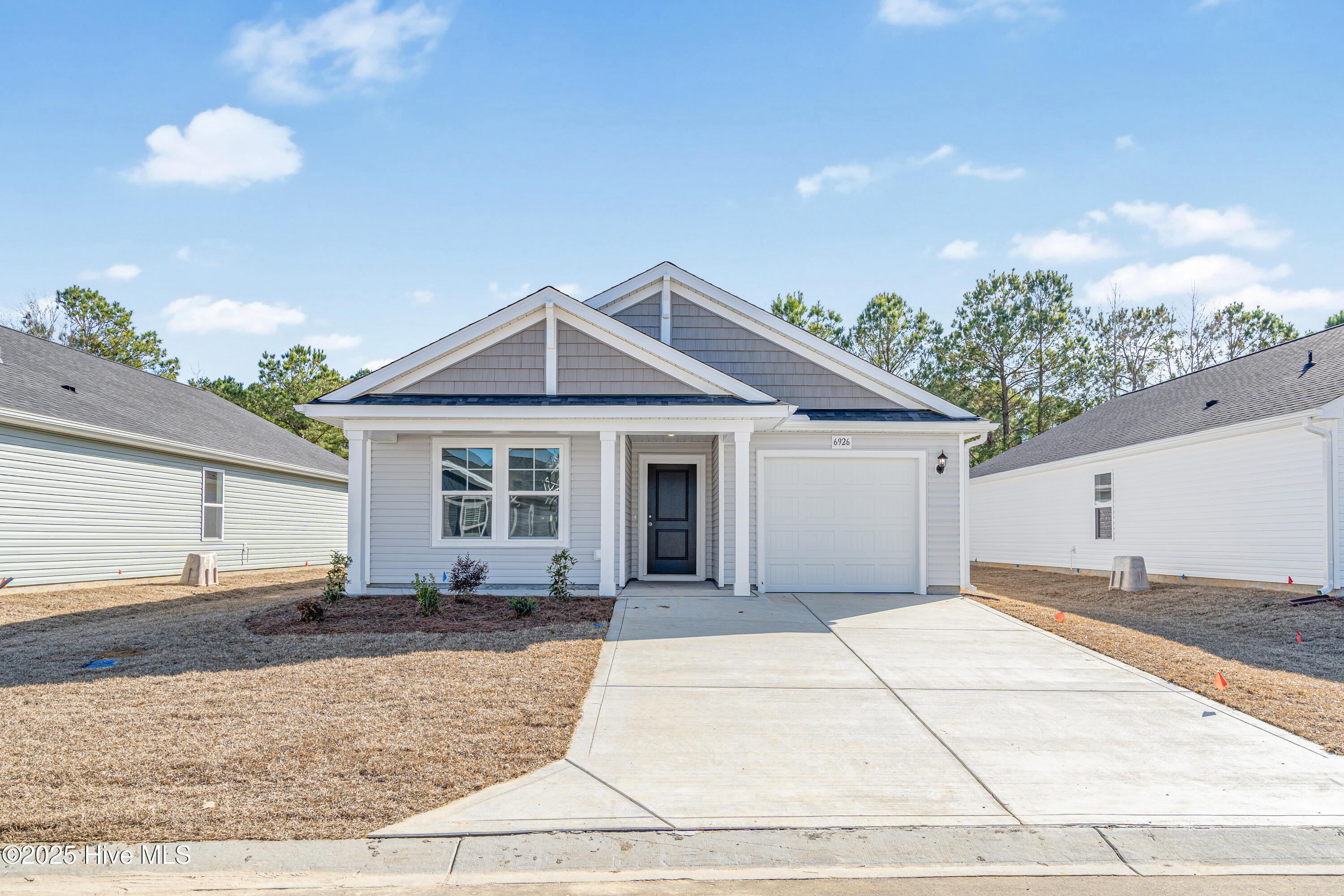 6926 Seaside Palms Place Property Photo 1