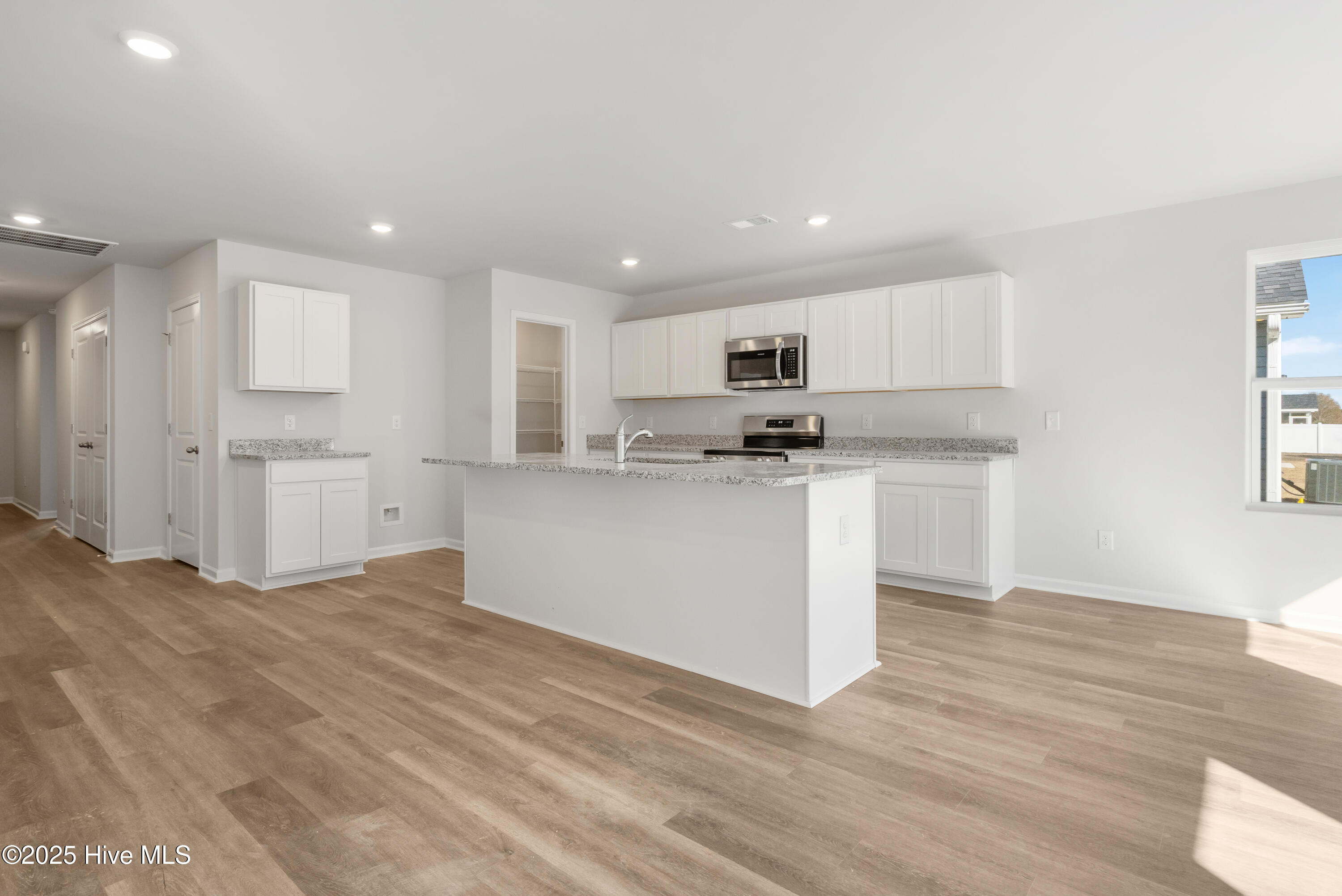 6926 Seaside Palms Place Property Photo 15