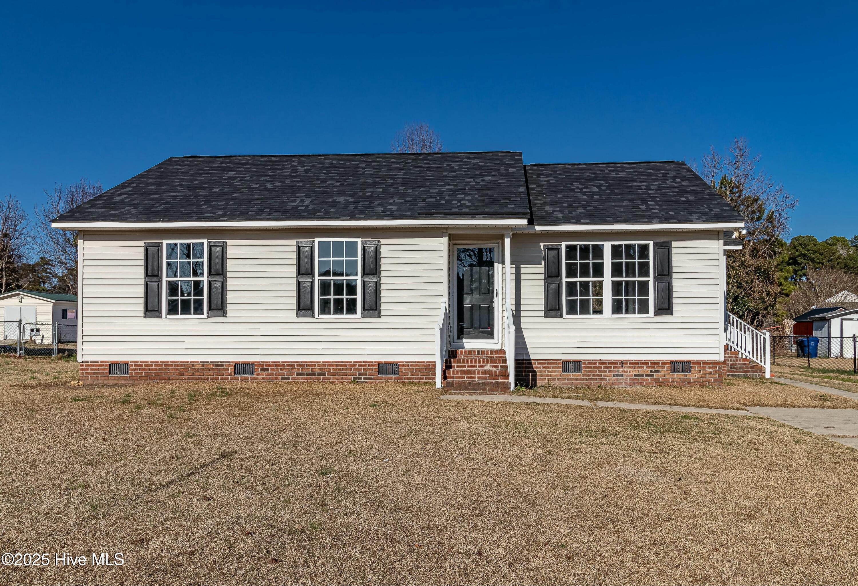 1005 Pamela Drive Property Photo 2