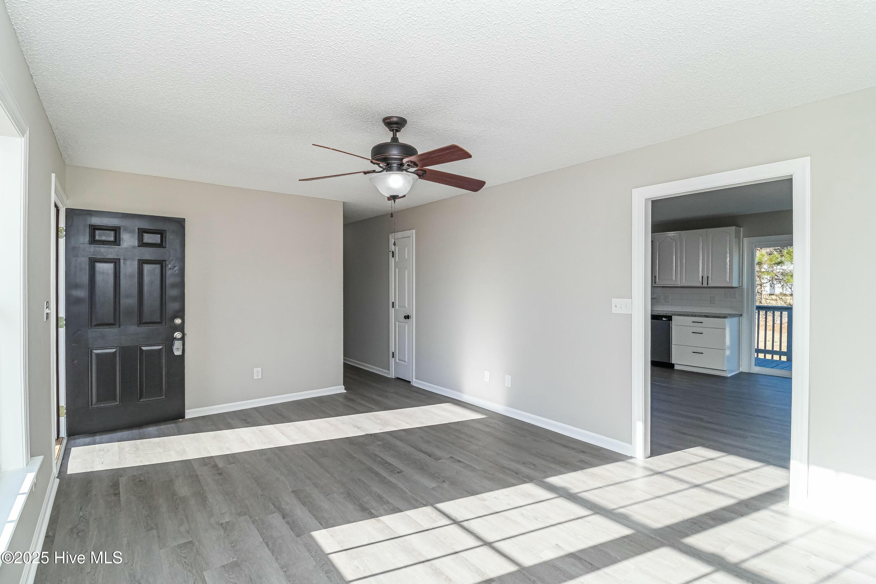 1005 Pamela Drive Property Photo 3