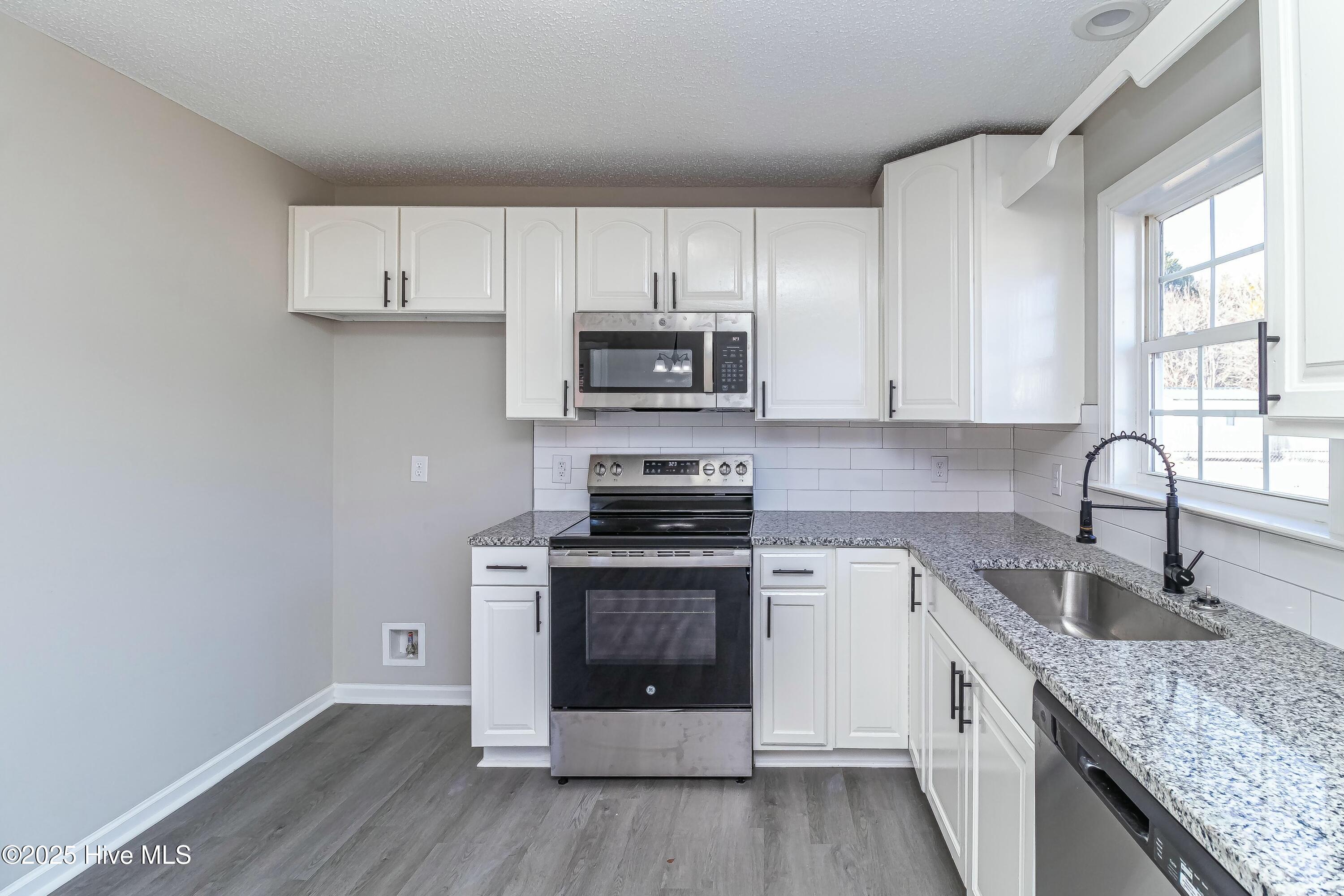 1005 Pamela Drive Property Photo 6