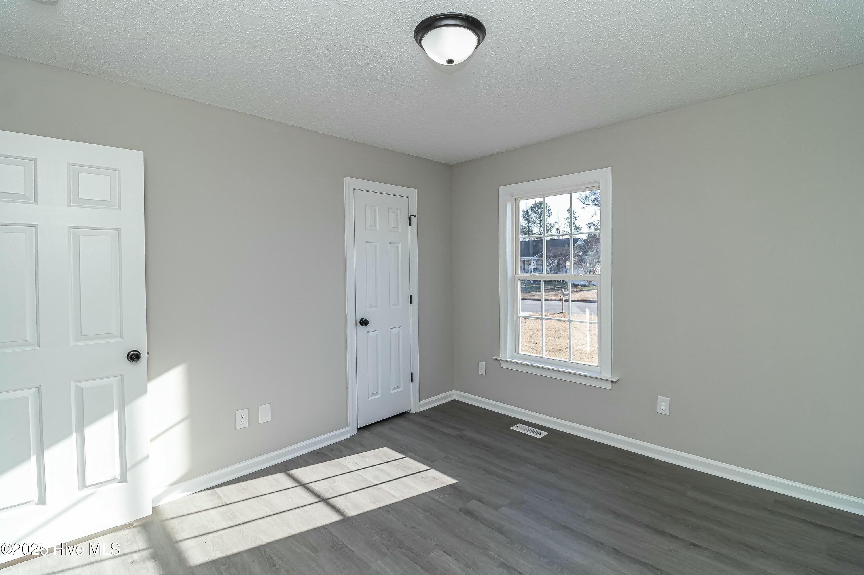 1005 Pamela Drive Property Photo 14