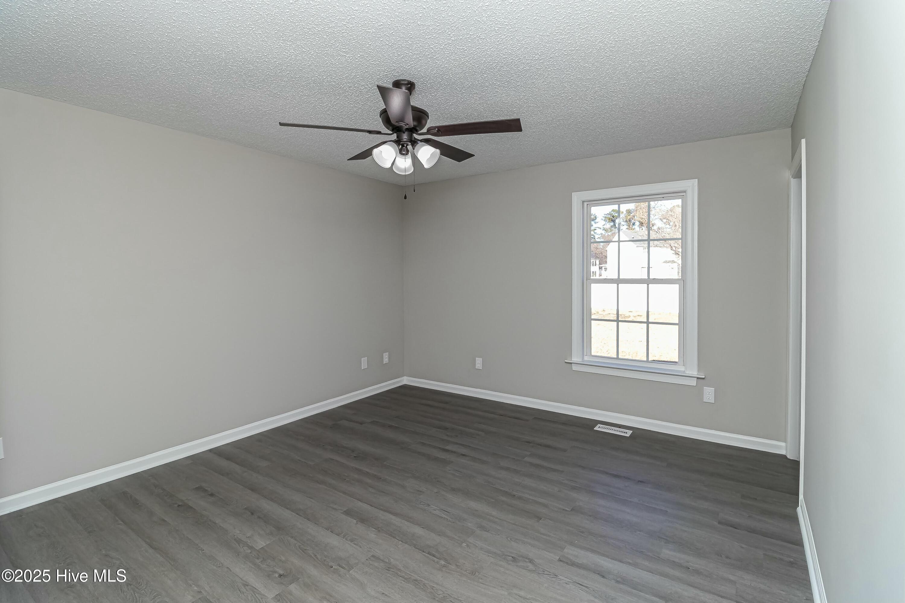 1005 Pamela Drive Property Photo 15