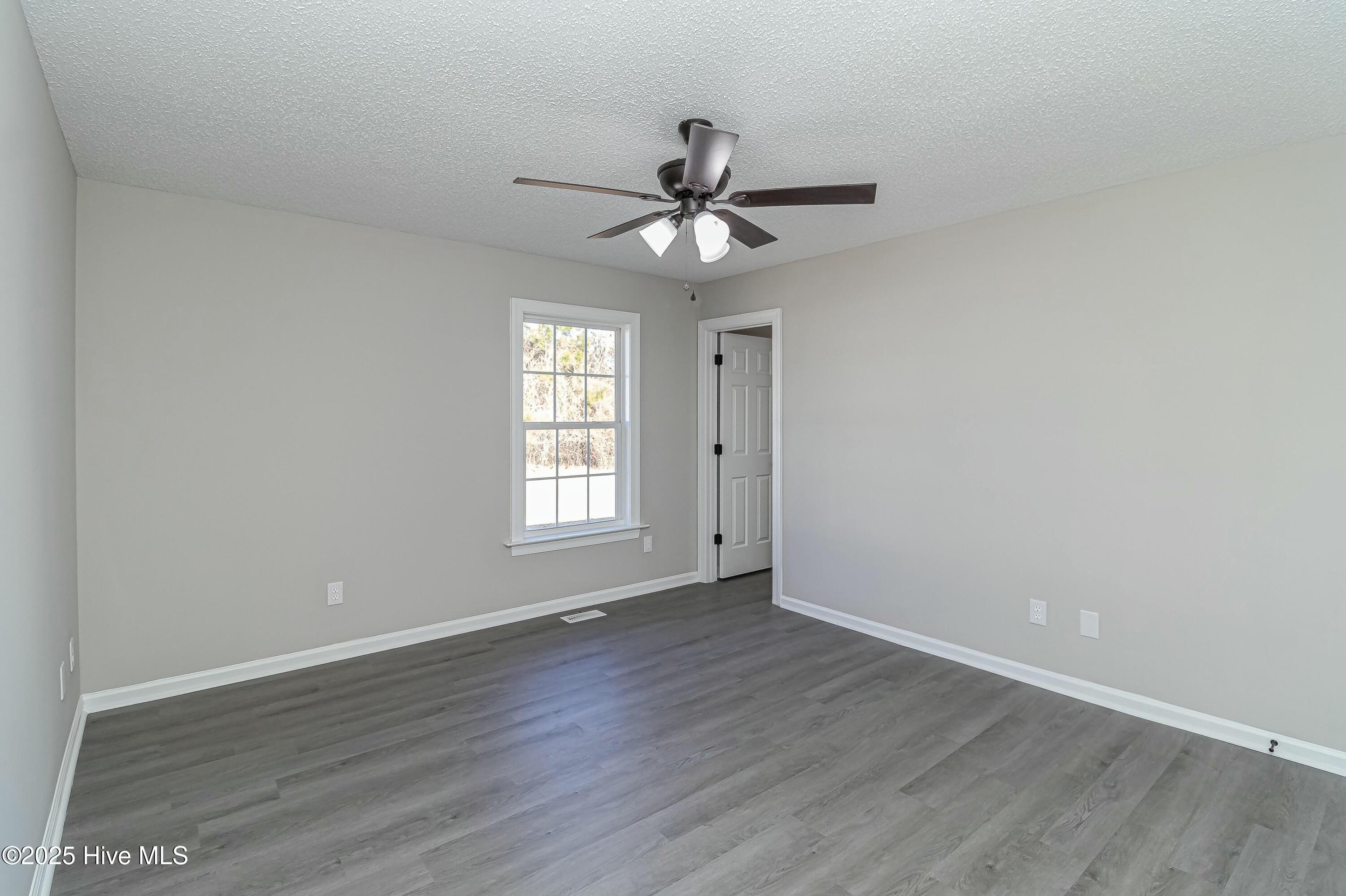 1005 Pamela Drive Property Photo 16