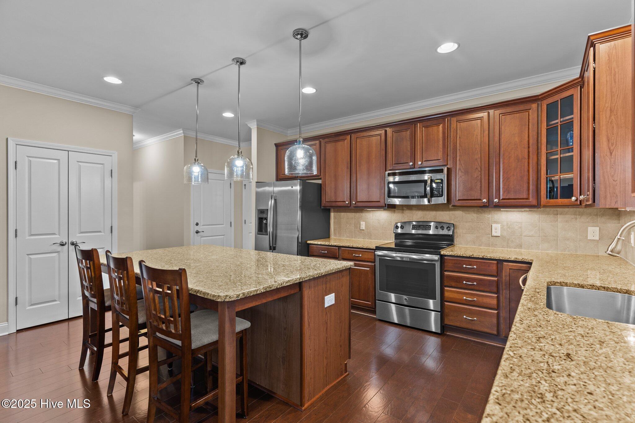 817 Cupola Drive Property Photo 12